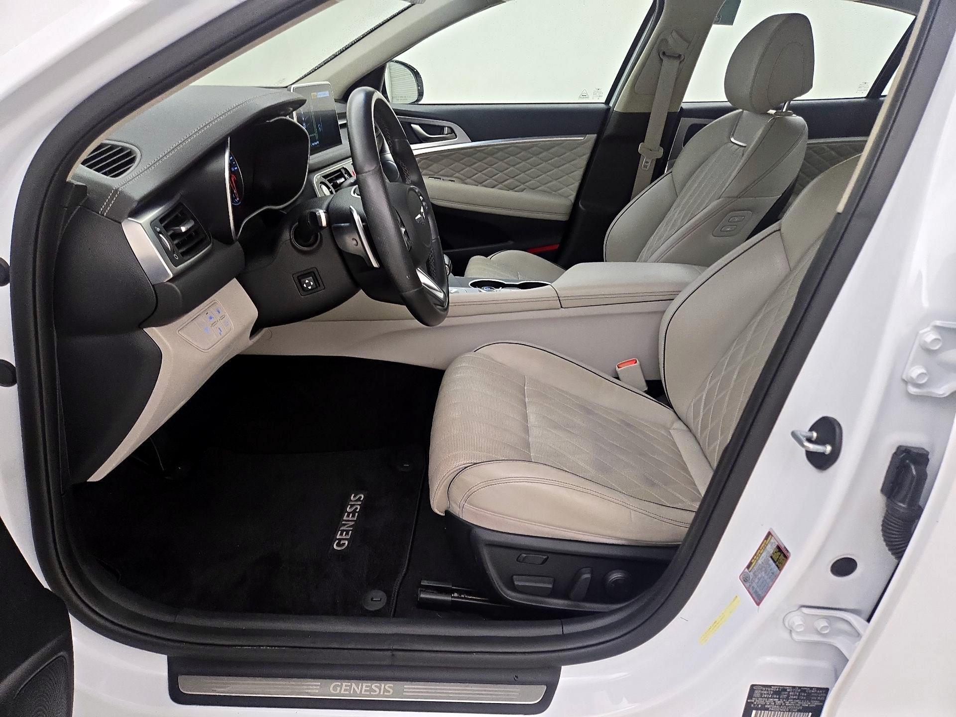 Thumbnail: 2020 Genesis G70 - 11