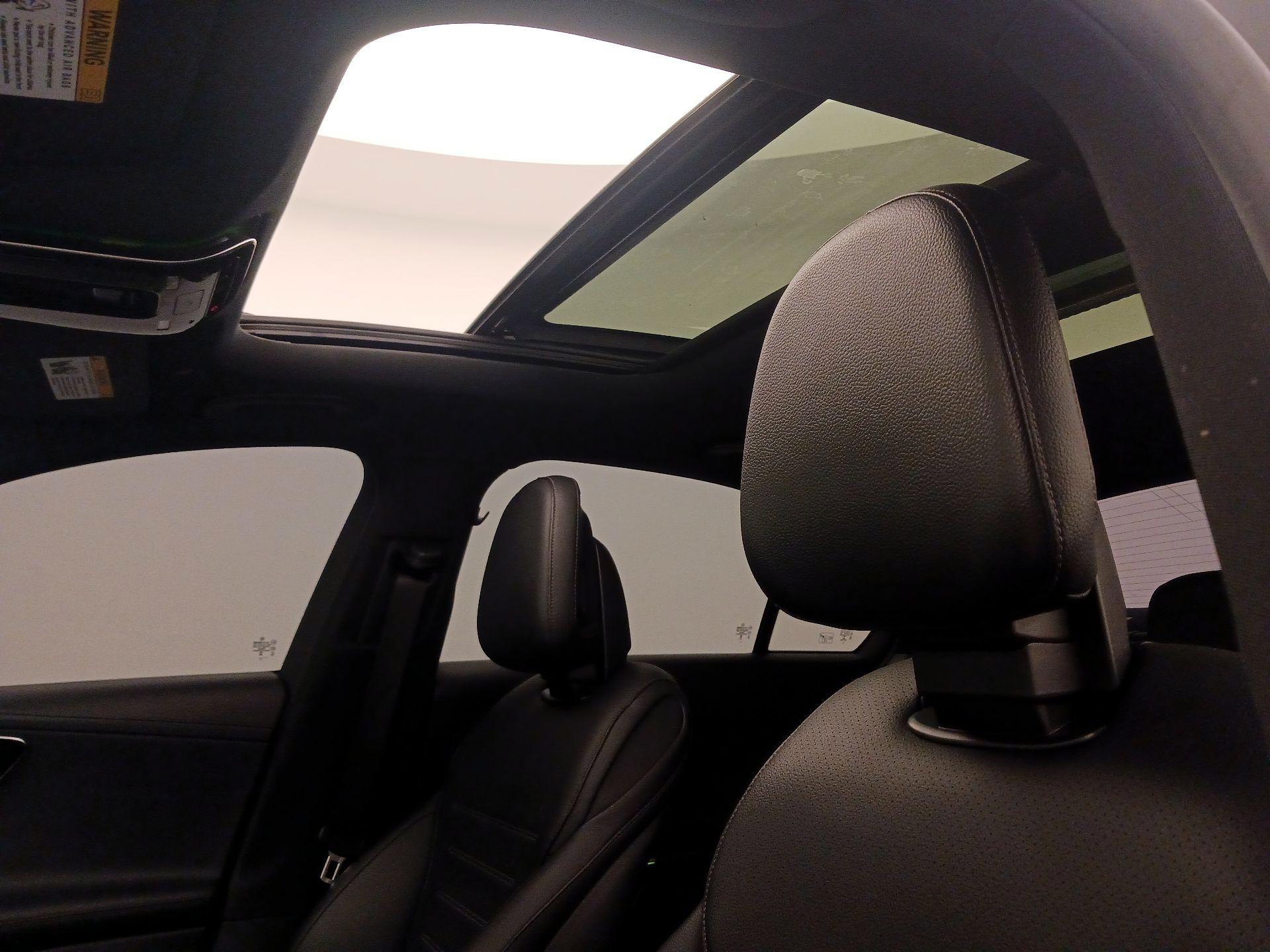 Thumbnail: 2023 Mercedes-Benz C-Class - 19