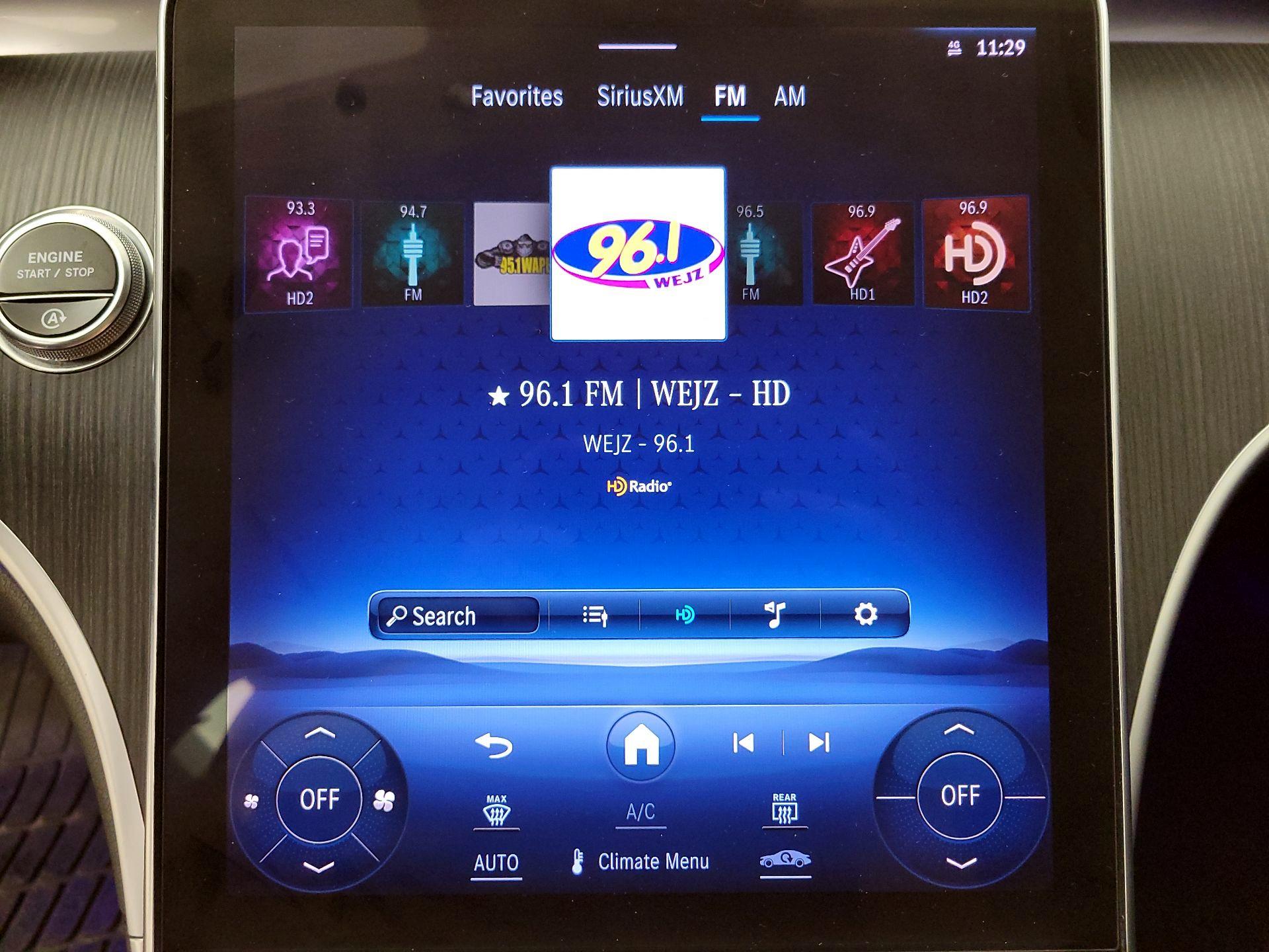 Thumbnail: 2022 Mercedes-Benz C-Class - 15