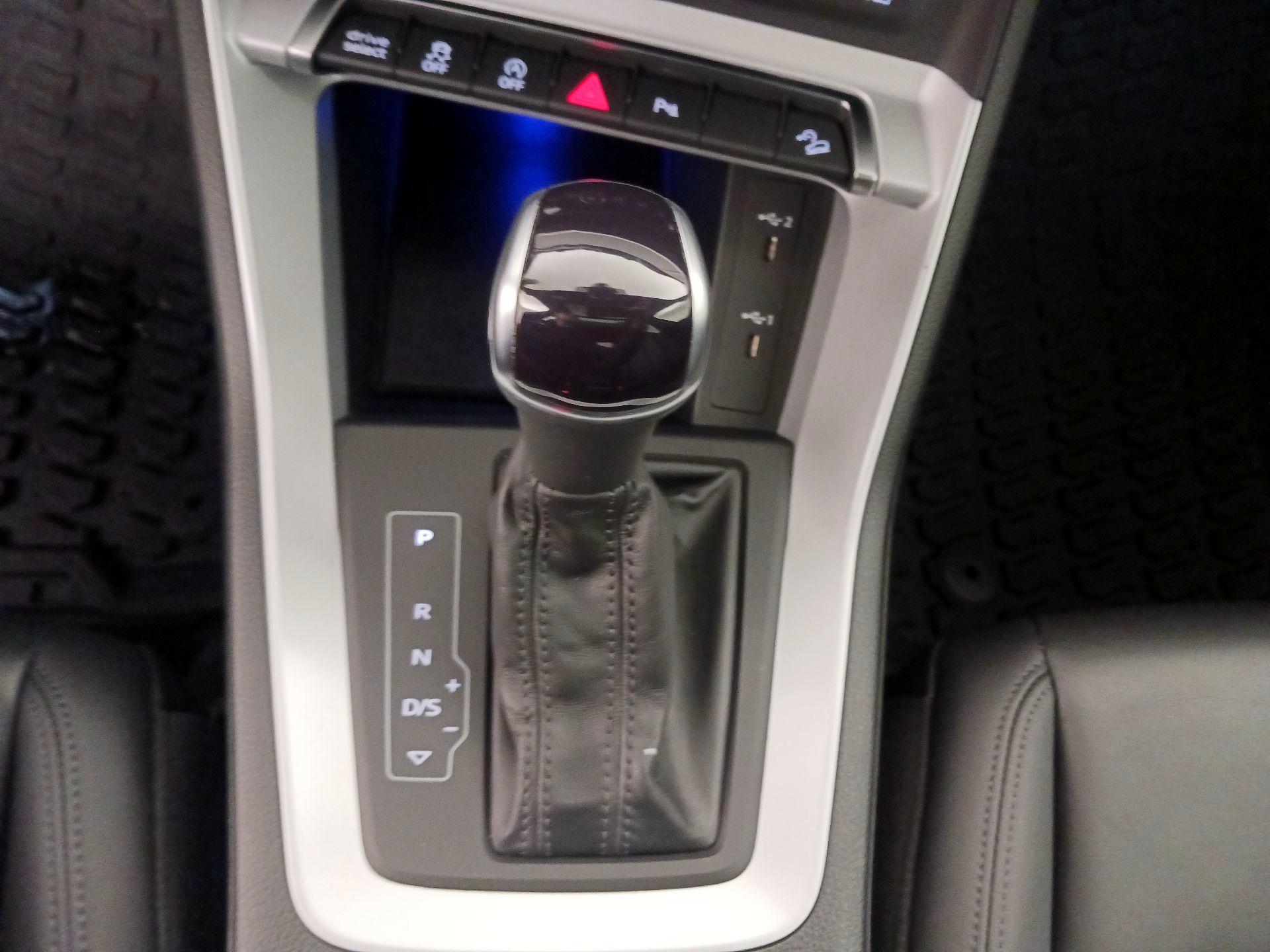 Thumbnail: 2022 Audi Q3 - 18