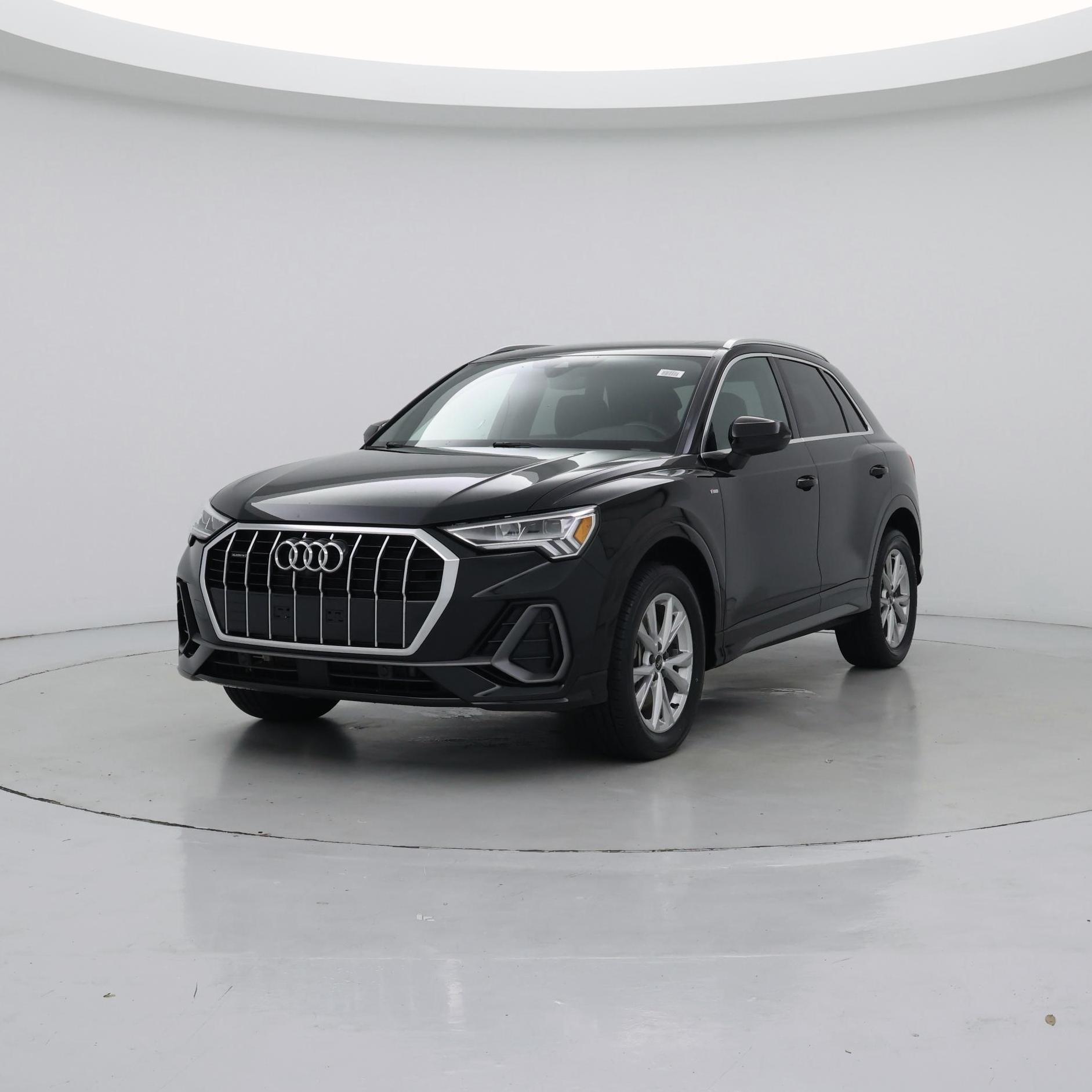 Thumbnail: 2022 Audi Q3 - 4