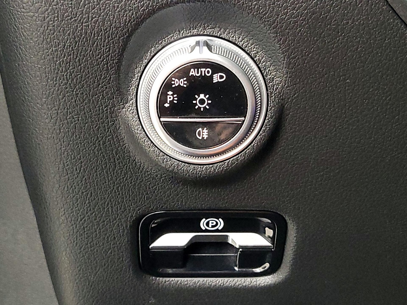 2022 Mercedes-Benz C-Class Sedan C 300 - Photo 14