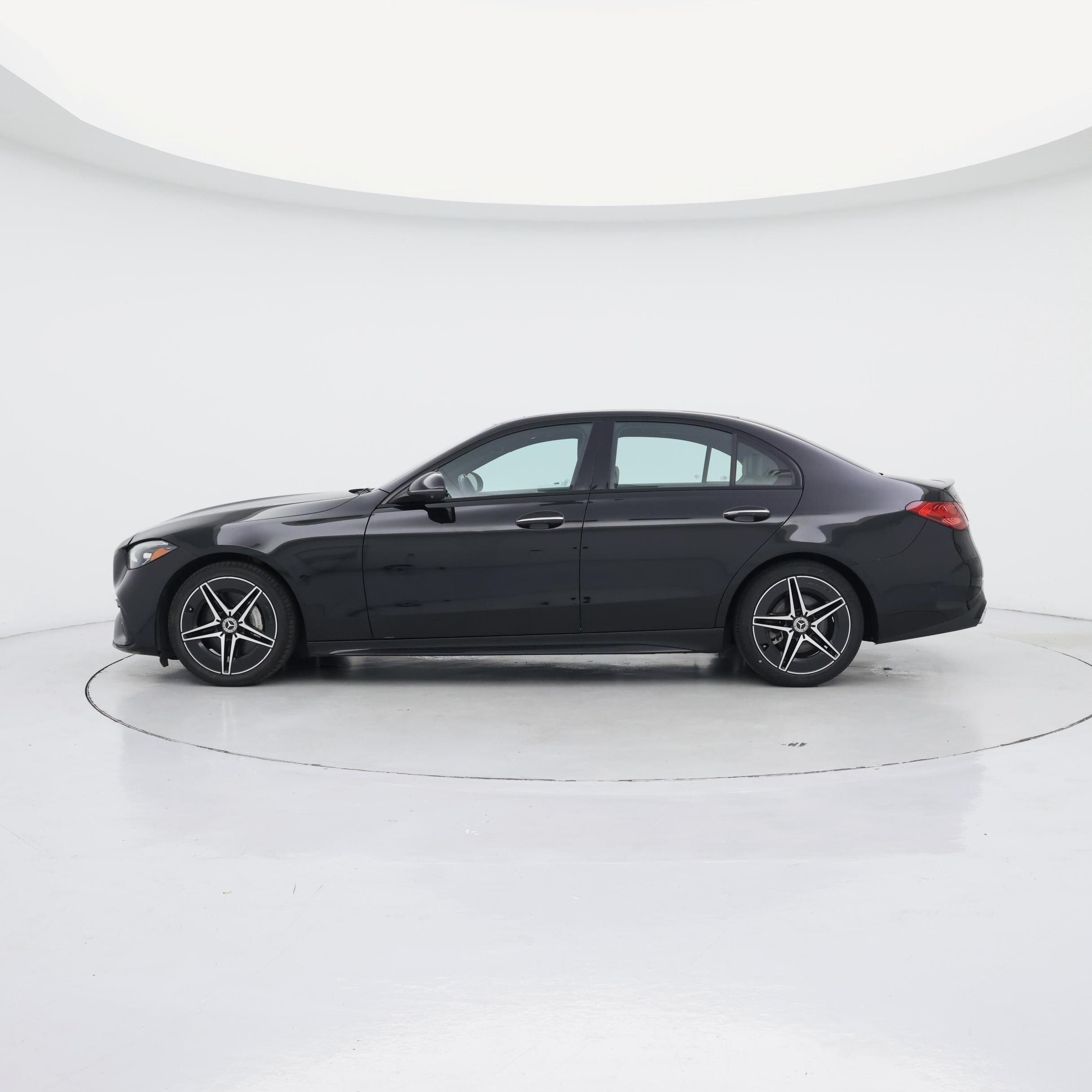 Thumbnail: 2023 Mercedes-Benz C-Class - 3