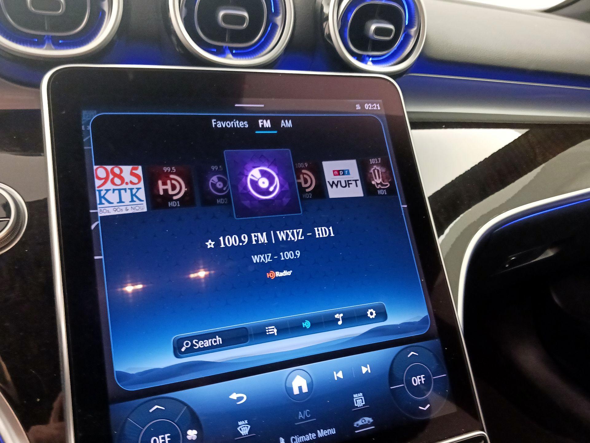 Thumbnail: 2023 Mercedes-Benz C-Class - 16