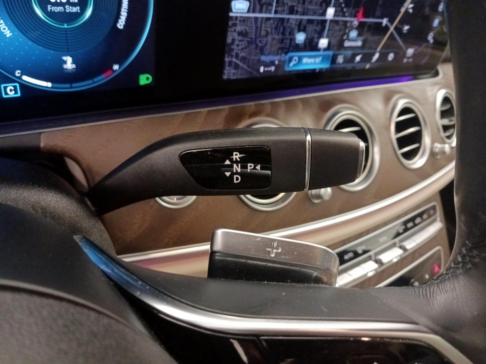 Thumbnail: 2022 Mercedes-Benz E-Class - 18