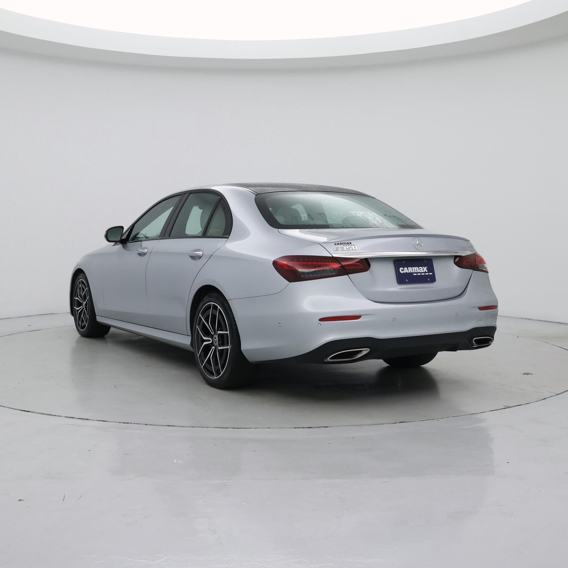 Thumbnail: 2022 Mercedes-Benz E-Class - 2