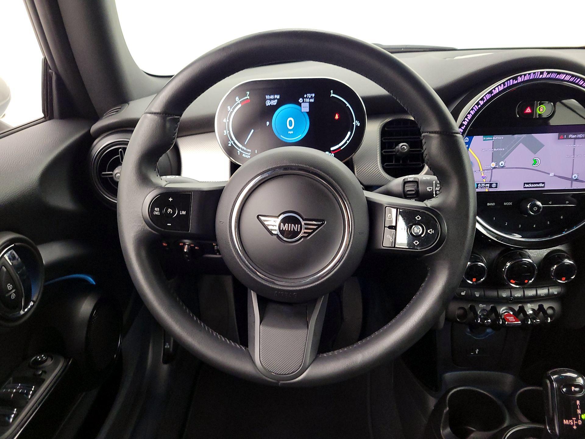 Thumbnail: 2022 MINI Cooper - 10