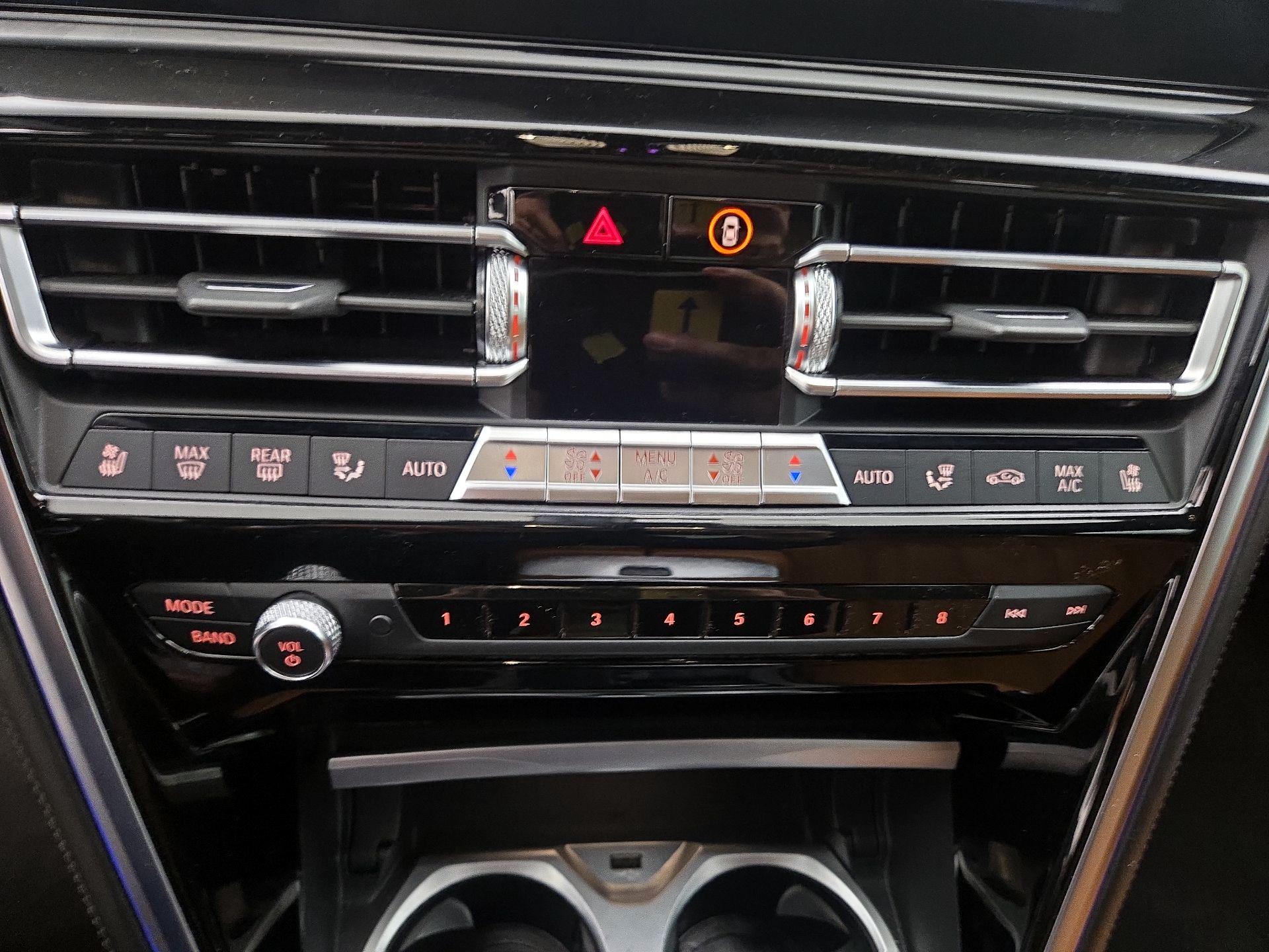 Thumbnail: 2019 BMW 8 Series - 17