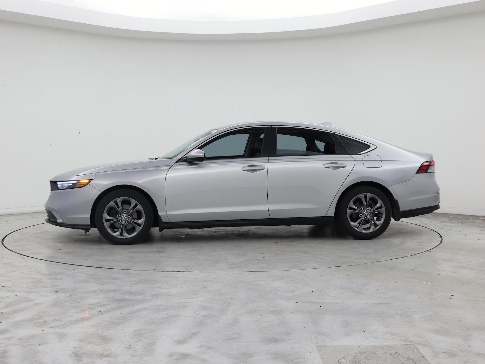 2024 Honda Accord EX - Photo 4
