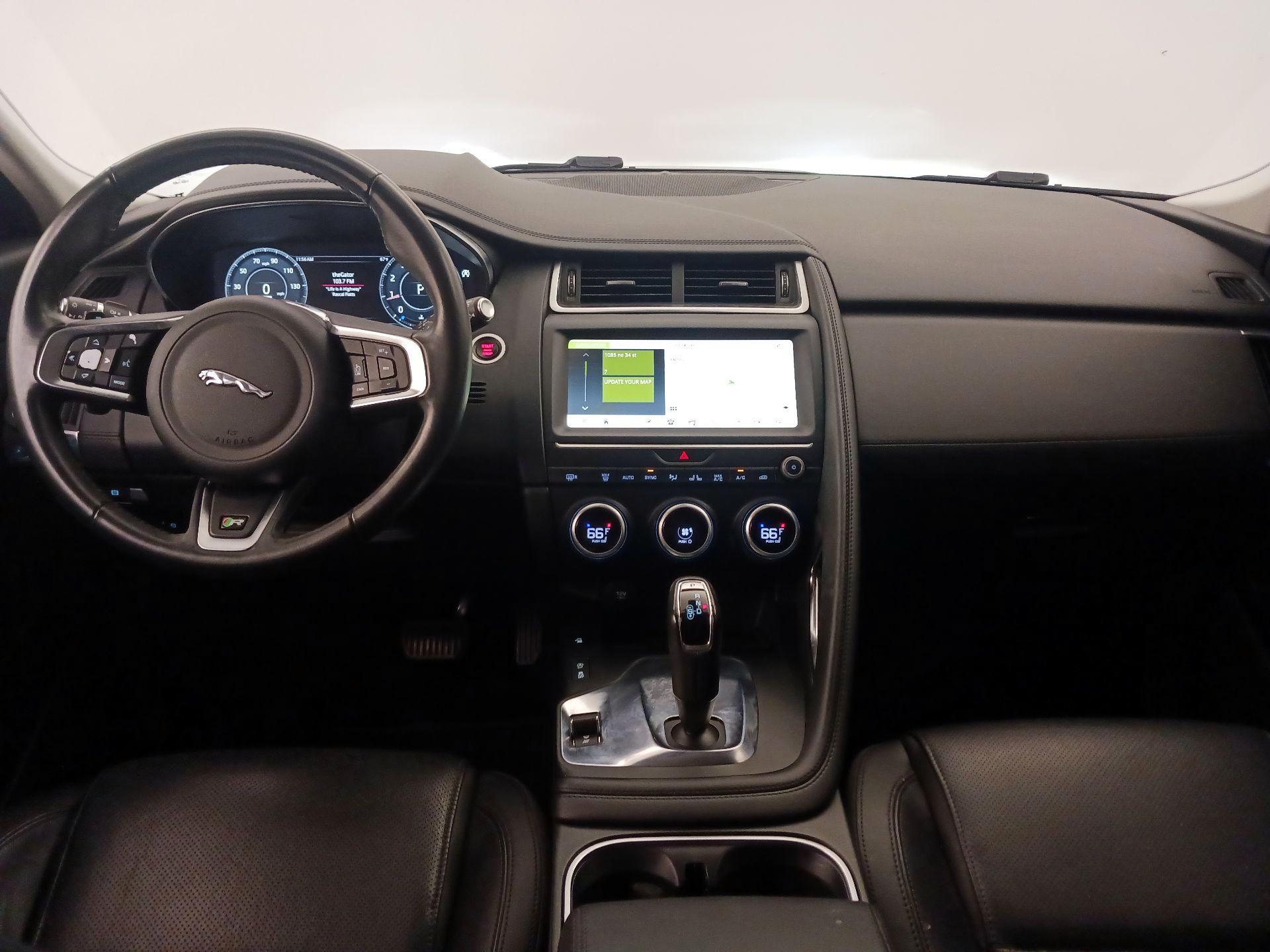 Thumbnail: 2020 Jaguar E-Pace - 9