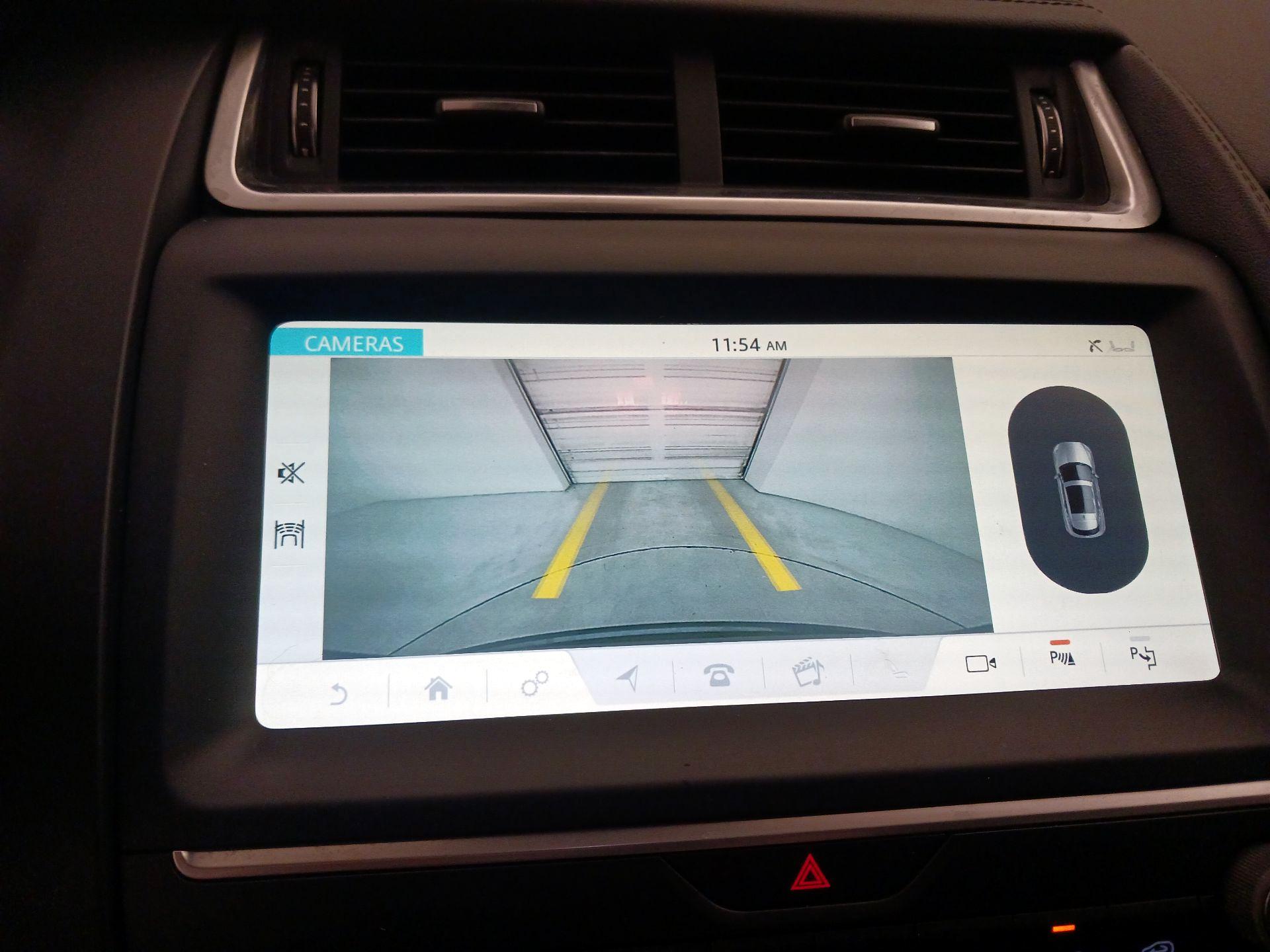 Thumbnail: 2020 Jaguar E-Pace - 15