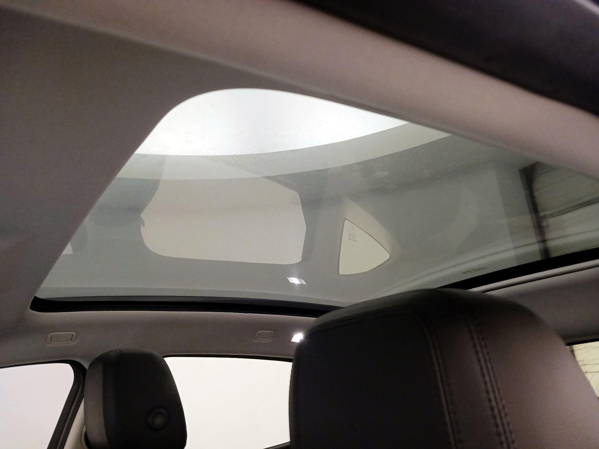 Thumbnail: 2020 Jaguar E-Pace - 19