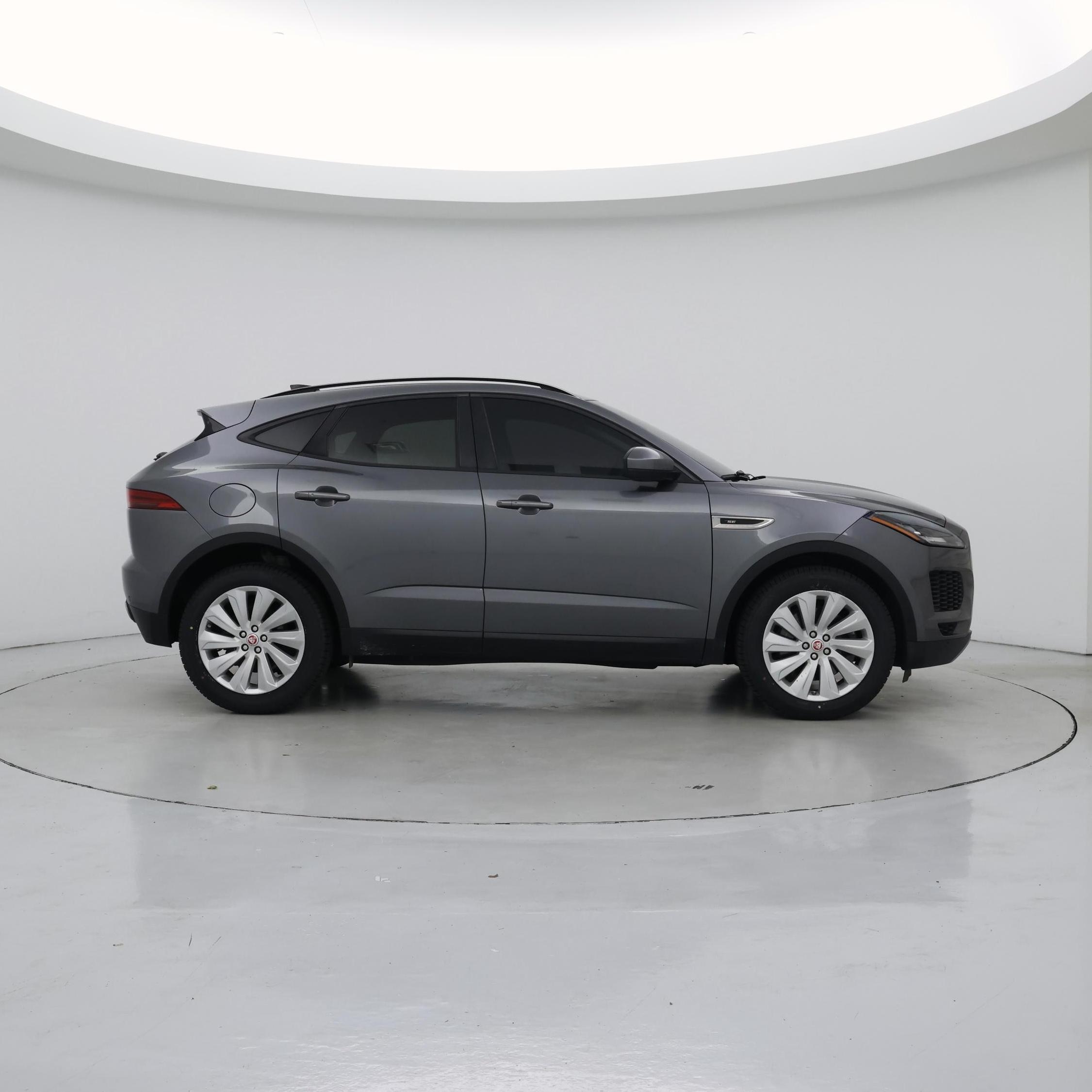 Thumbnail: 2020 Jaguar E-Pace - 7