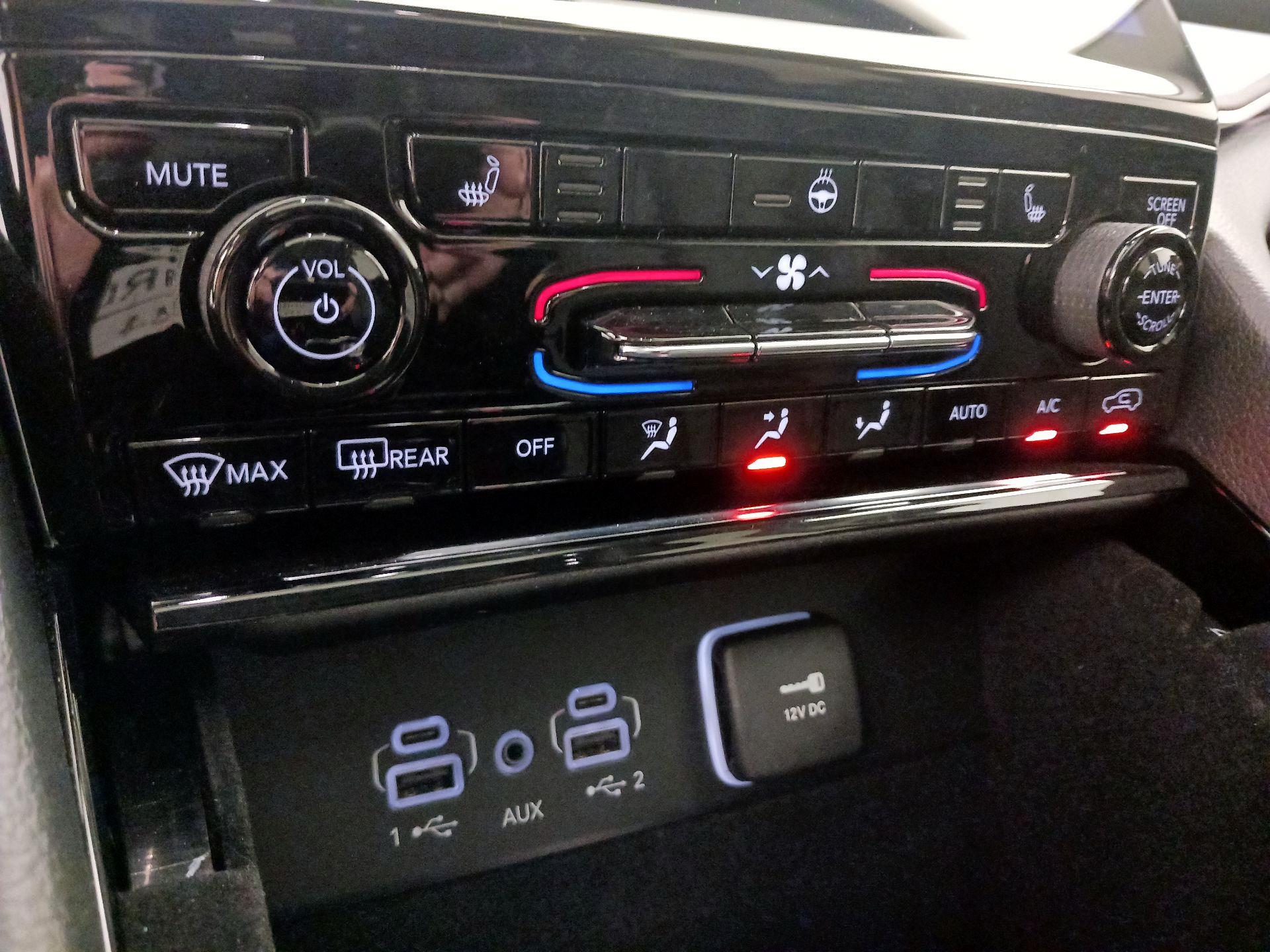 Thumbnail: 2021 Jeep Grand Cherokee L - 17