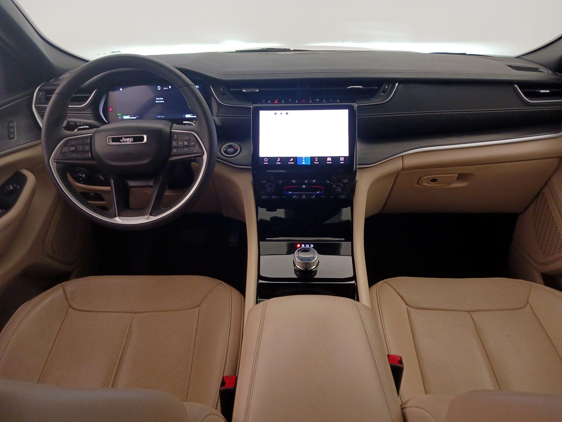 Thumbnail: 2023 Jeep Grand Cherokee - 9