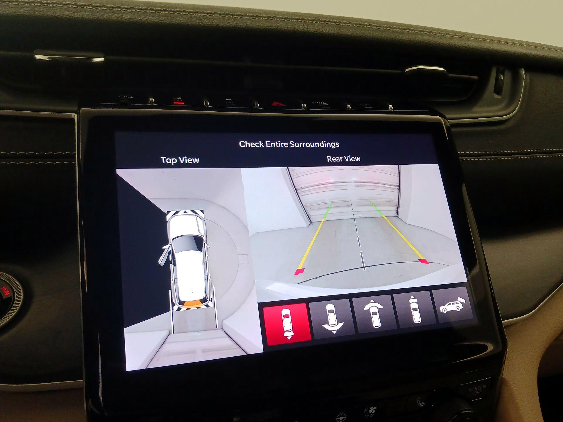 Thumbnail: 2023 Jeep Grand Cherokee - 15