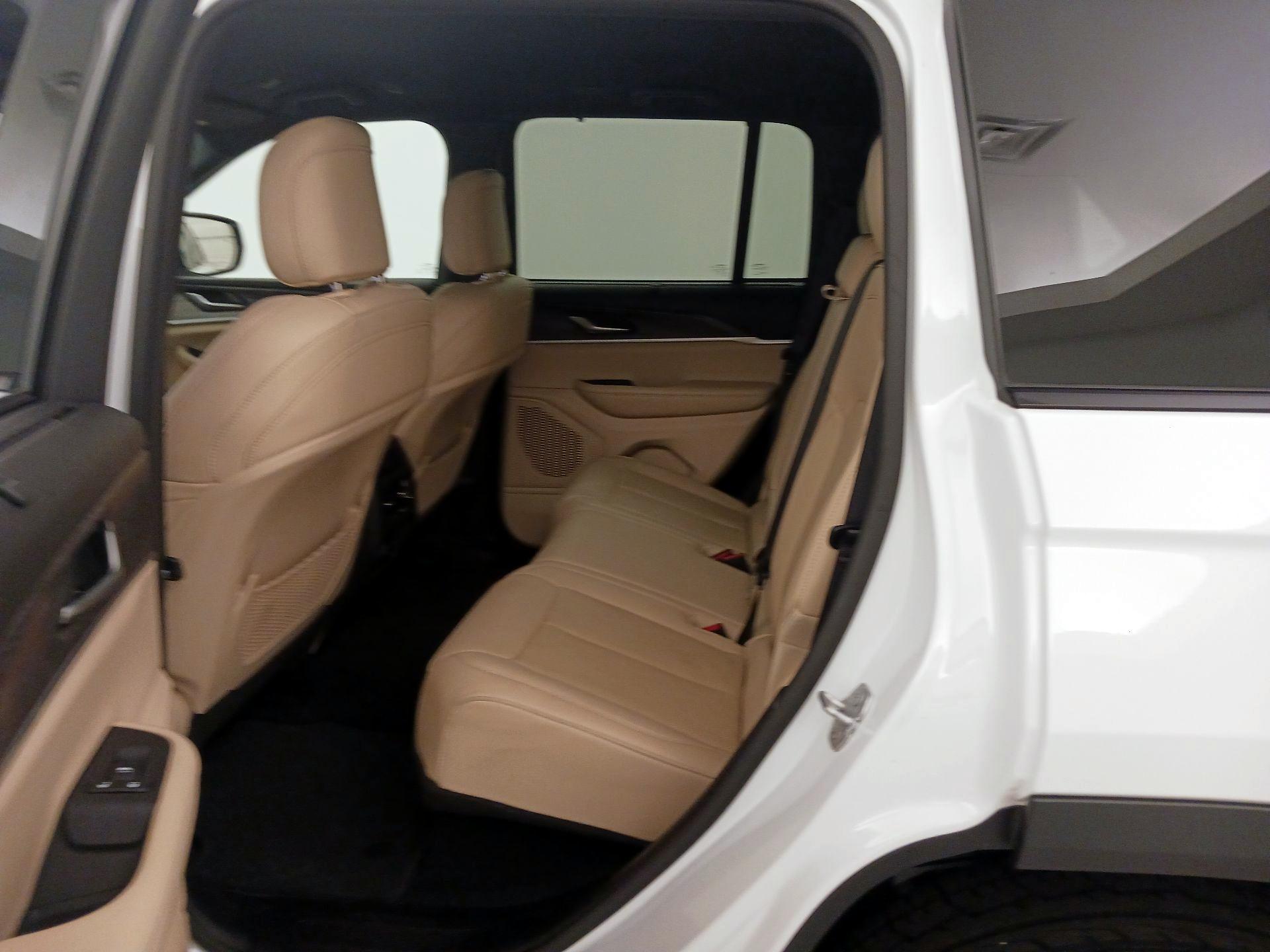 Thumbnail: 2023 Jeep Grand Cherokee - 20