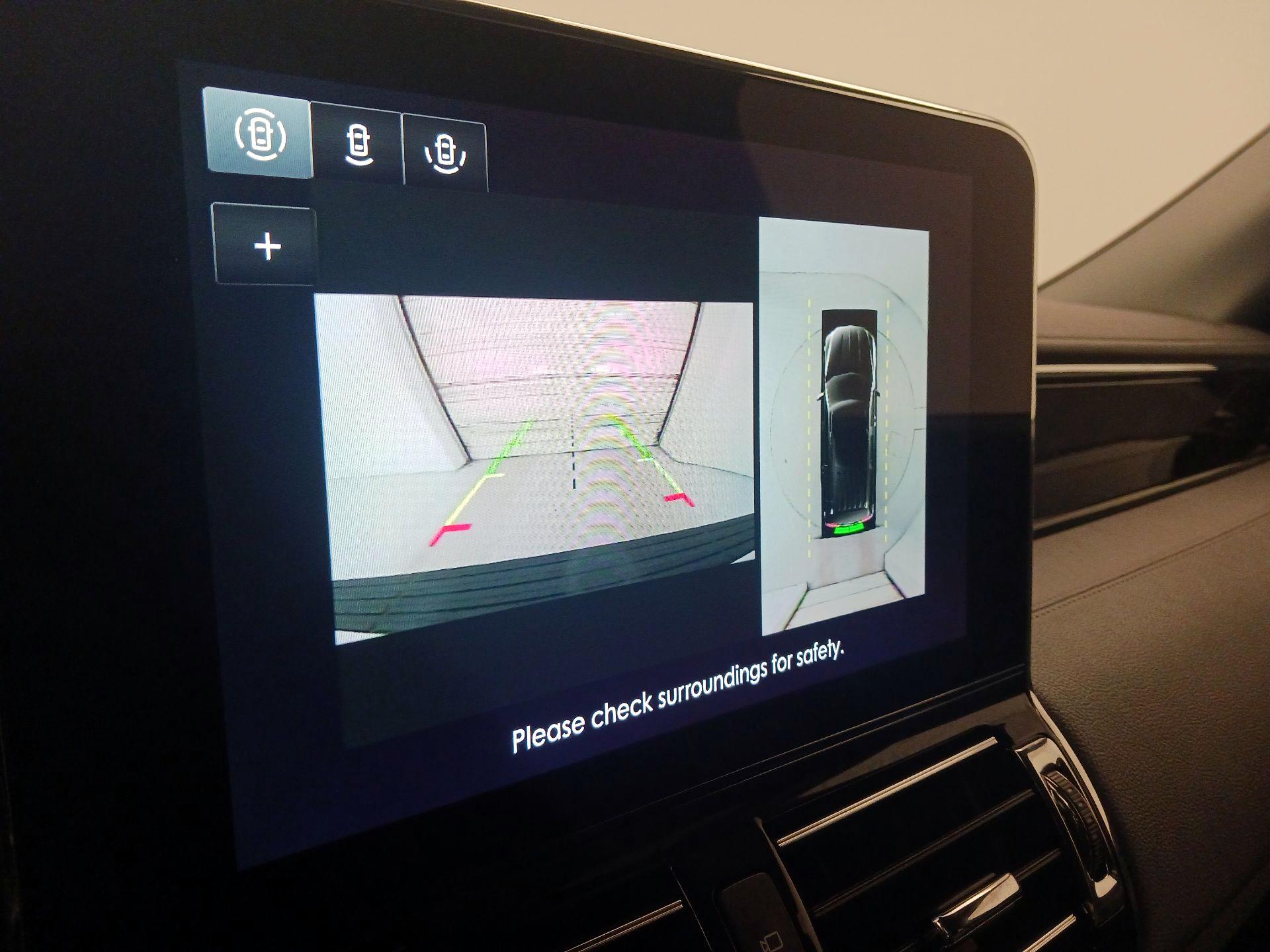 Thumbnail: 2021 Lincoln Navigator - 15