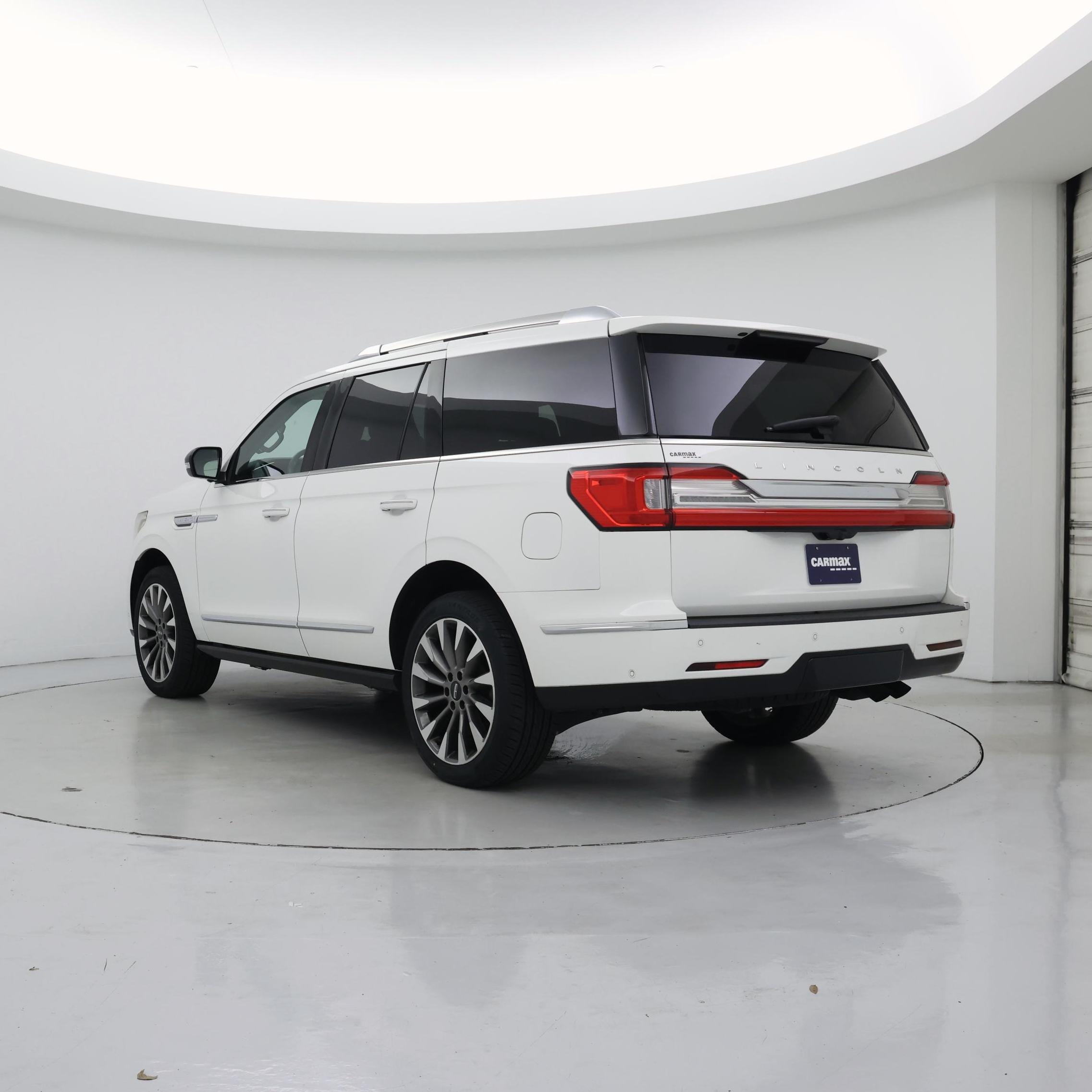 Thumbnail: 2021 Lincoln Navigator - 2