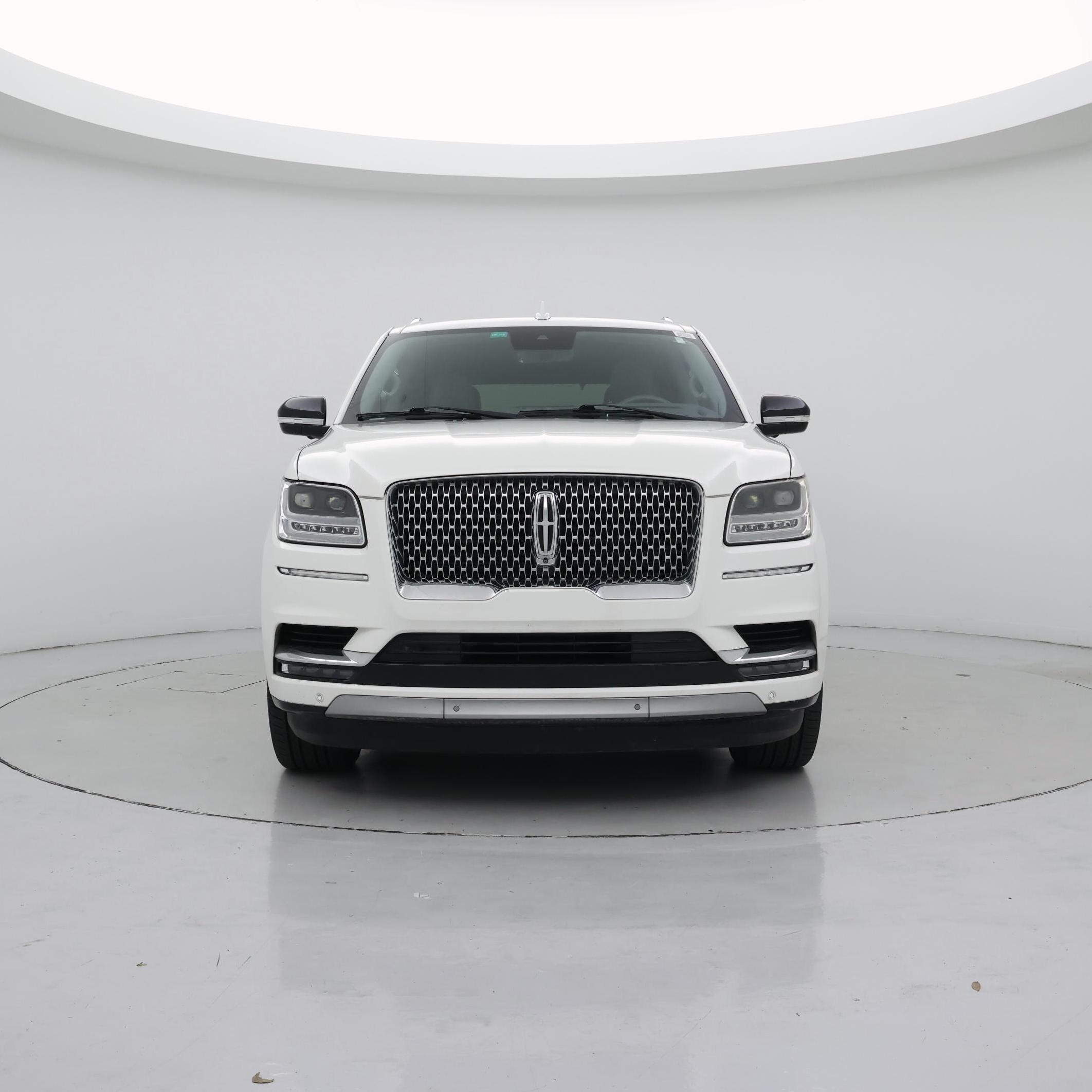 Thumbnail: 2021 Lincoln Navigator - 4