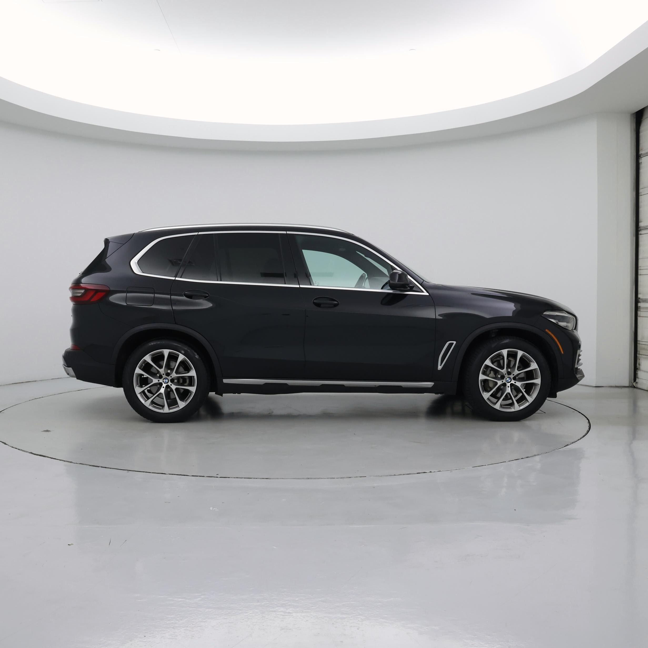 Thumbnail: 2023 BMW X5 - 7