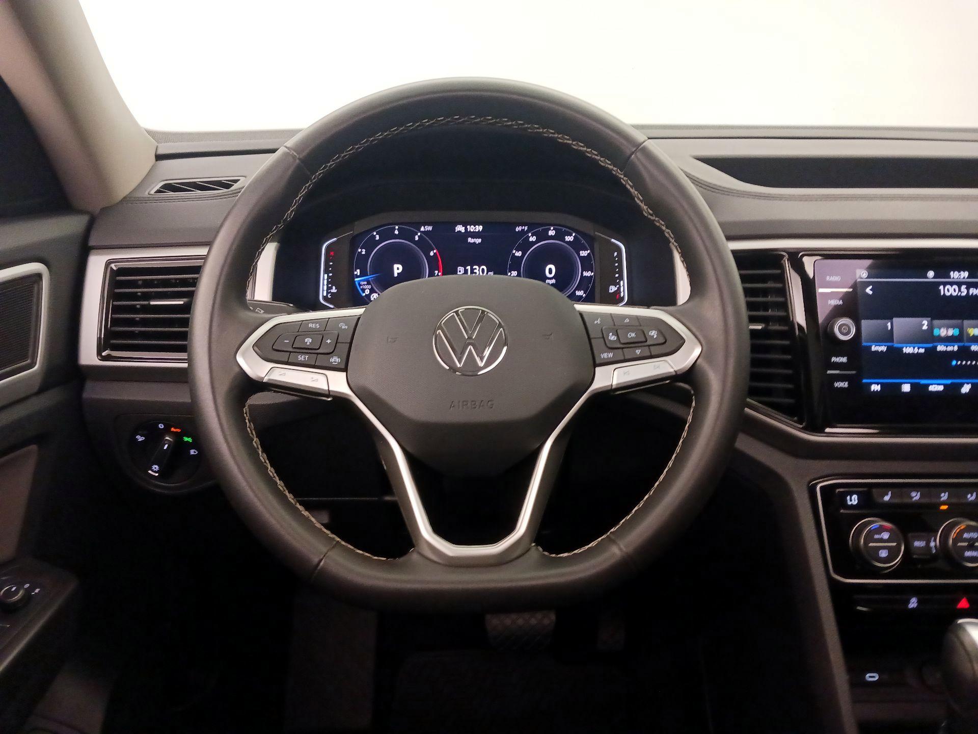 Thumbnail: 2023 Volkswagen Atlas - 10