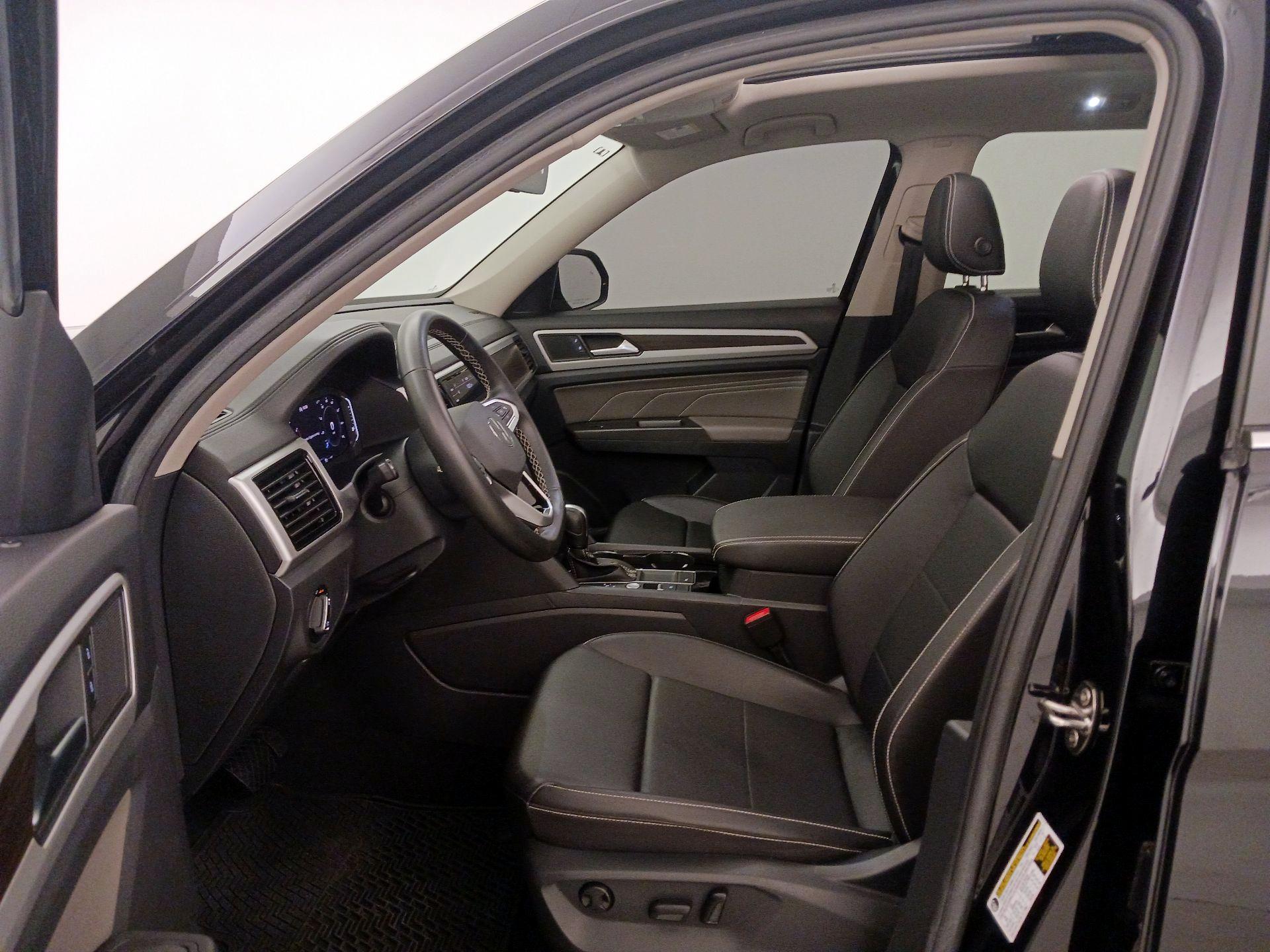 Thumbnail: 2023 Volkswagen Atlas - 11