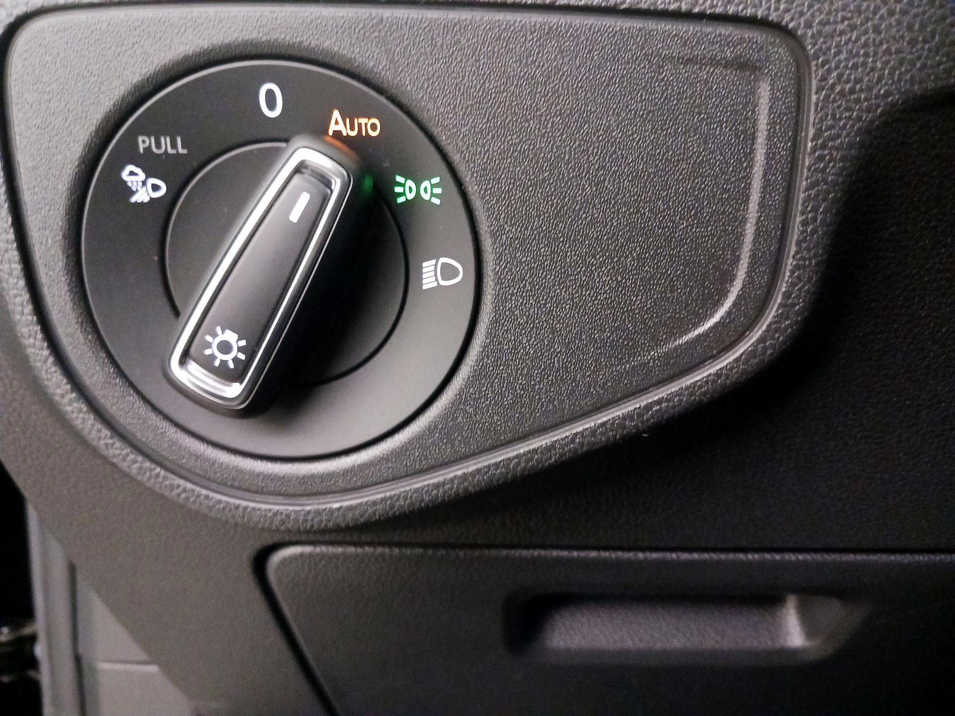 Thumbnail: 2023 Volkswagen Atlas - 13