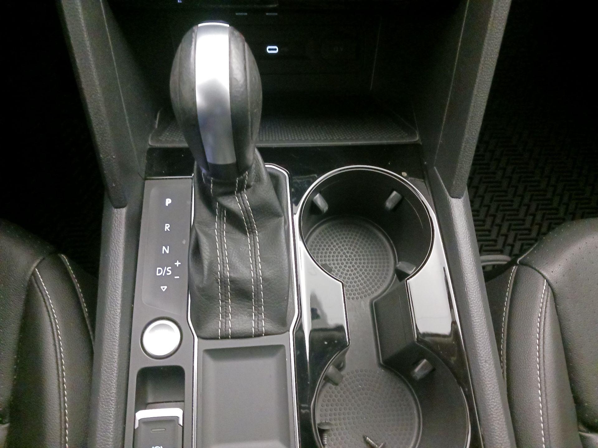 Thumbnail: 2023 Volkswagen Atlas - 17