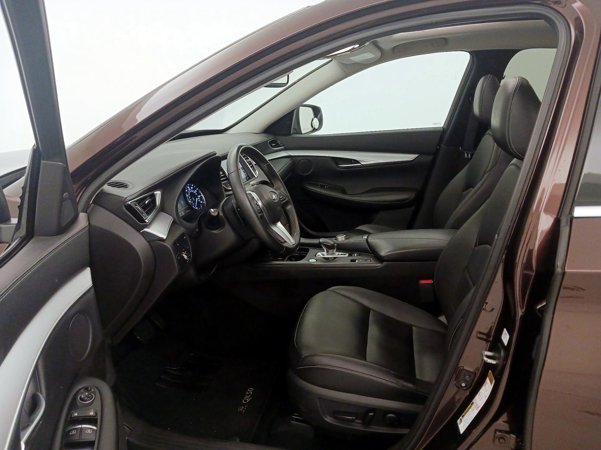 Thumbnail: 2020 INFINITI QX50 - 11