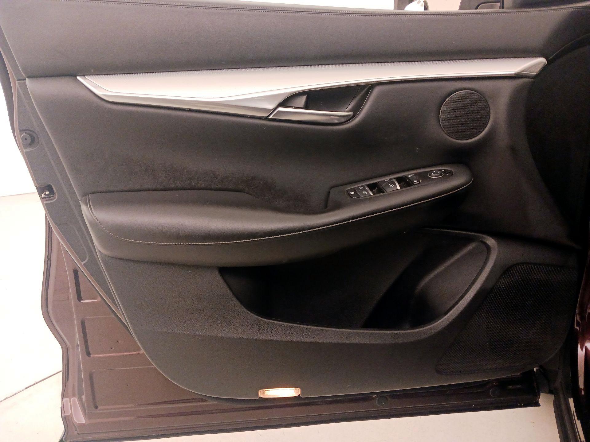 Thumbnail: 2020 INFINITI QX50 - 12