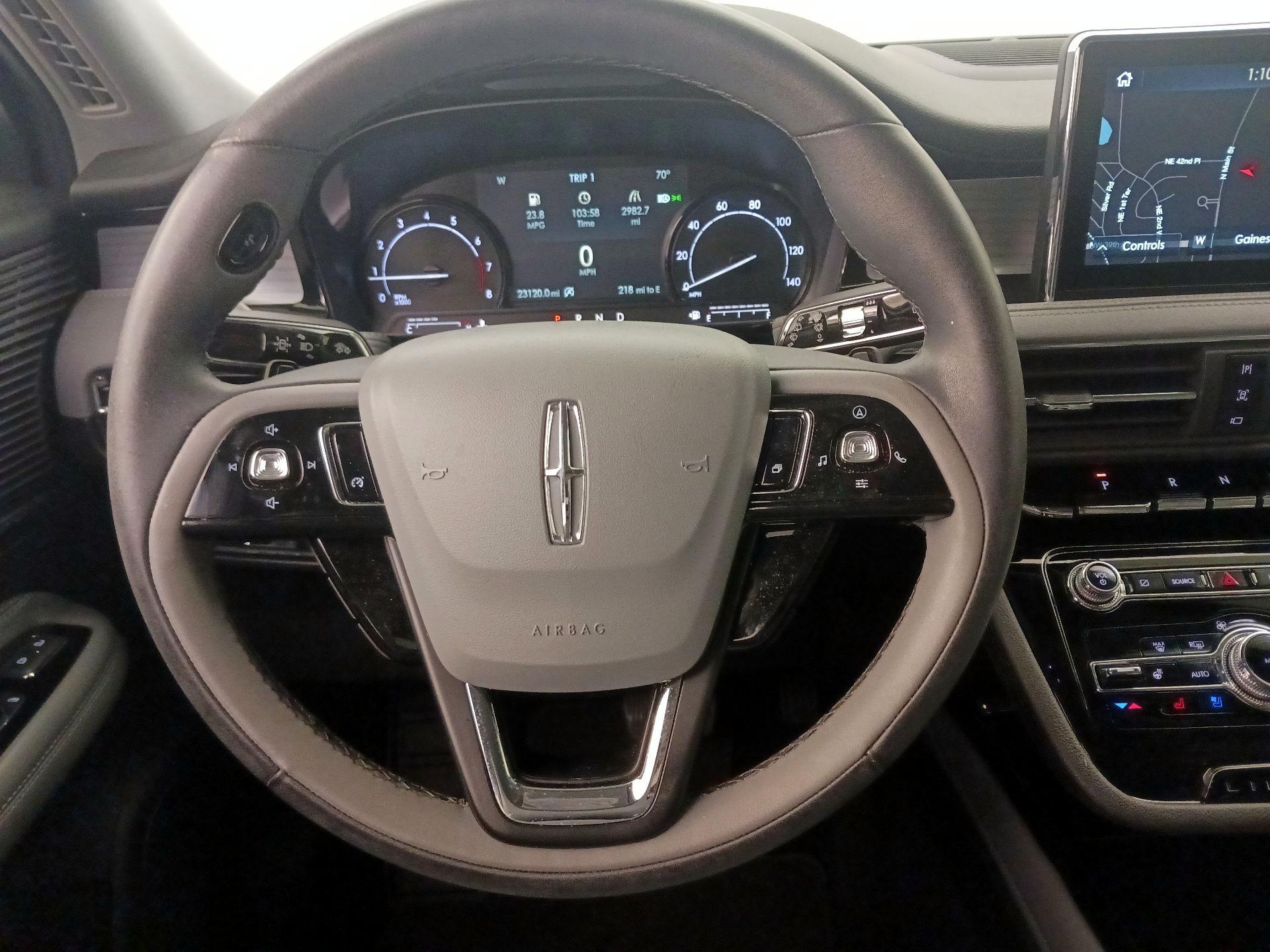 Thumbnail: 2022 Lincoln Corsair - 10