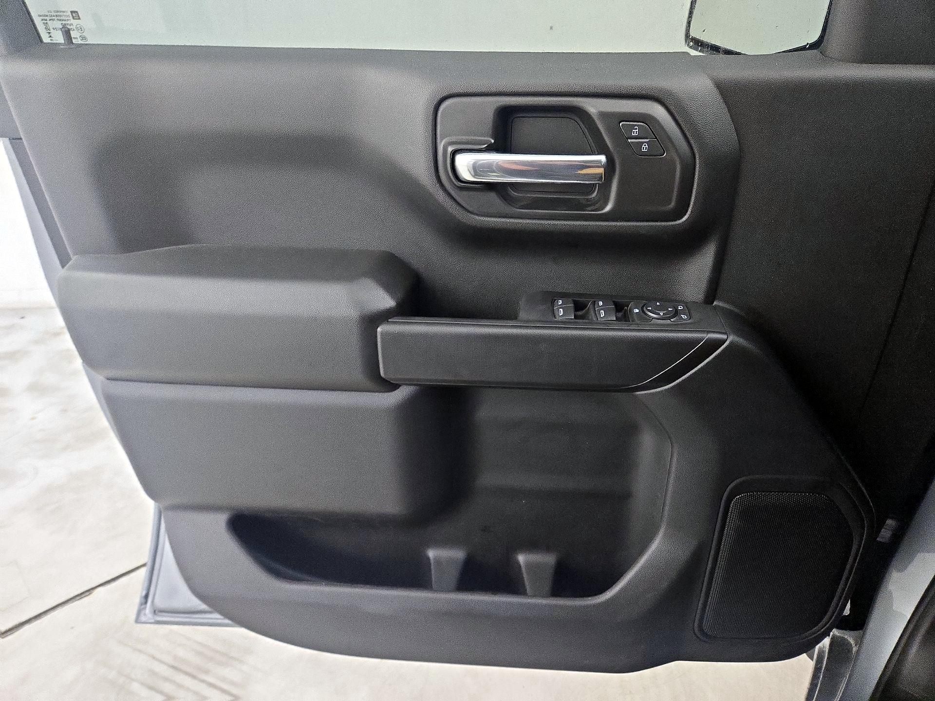 Thumbnail: 2025 Chevrolet Silverado 1500 - 12