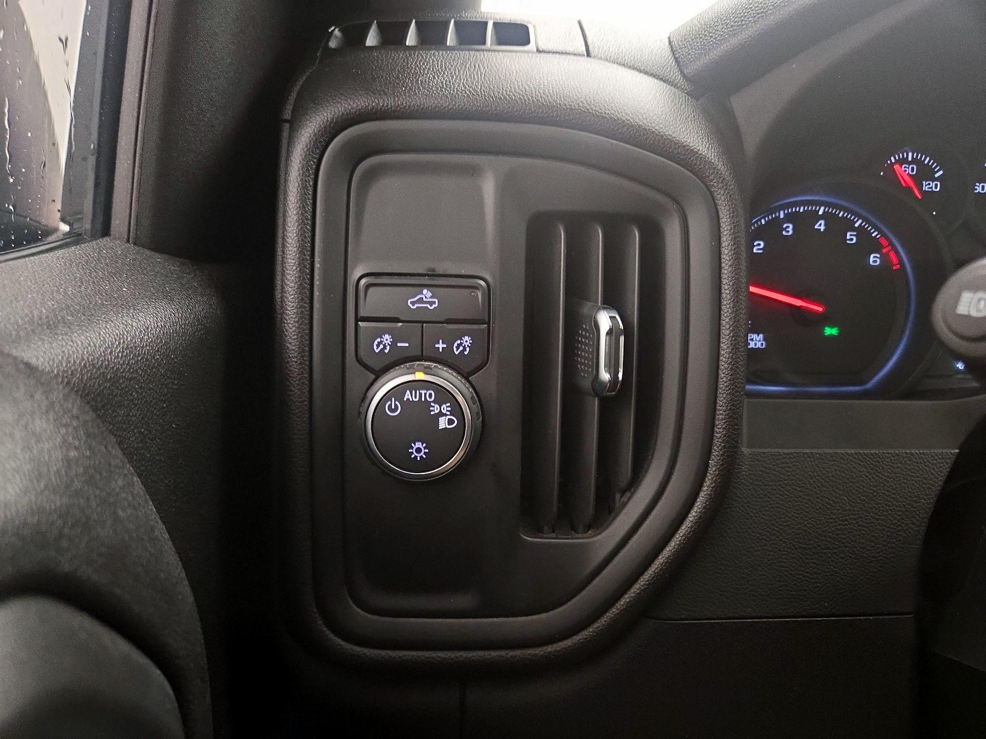 Thumbnail: 2025 Chevrolet Silverado 1500 - 13