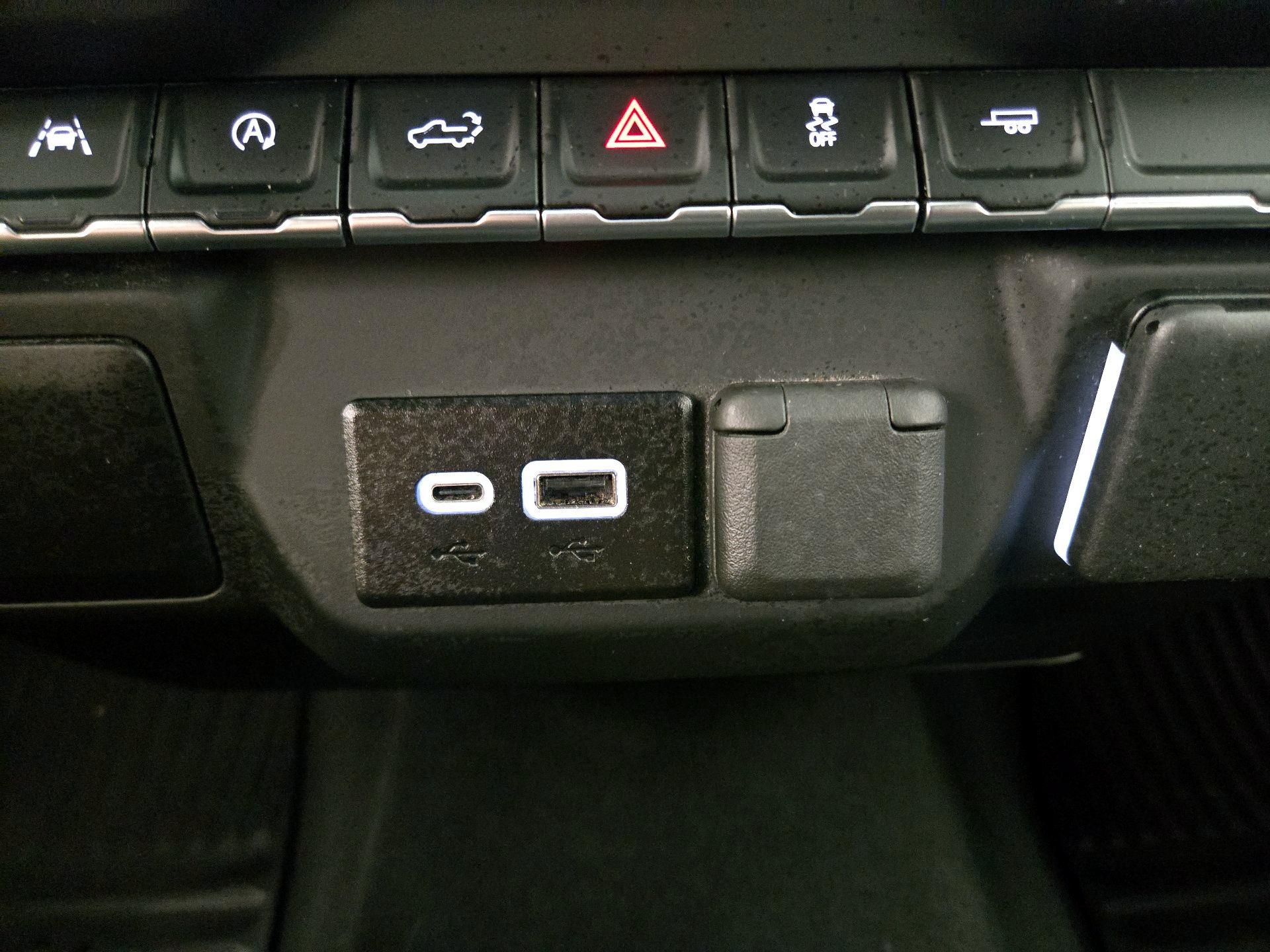 Thumbnail: 2025 Chevrolet Silverado 1500 - 18