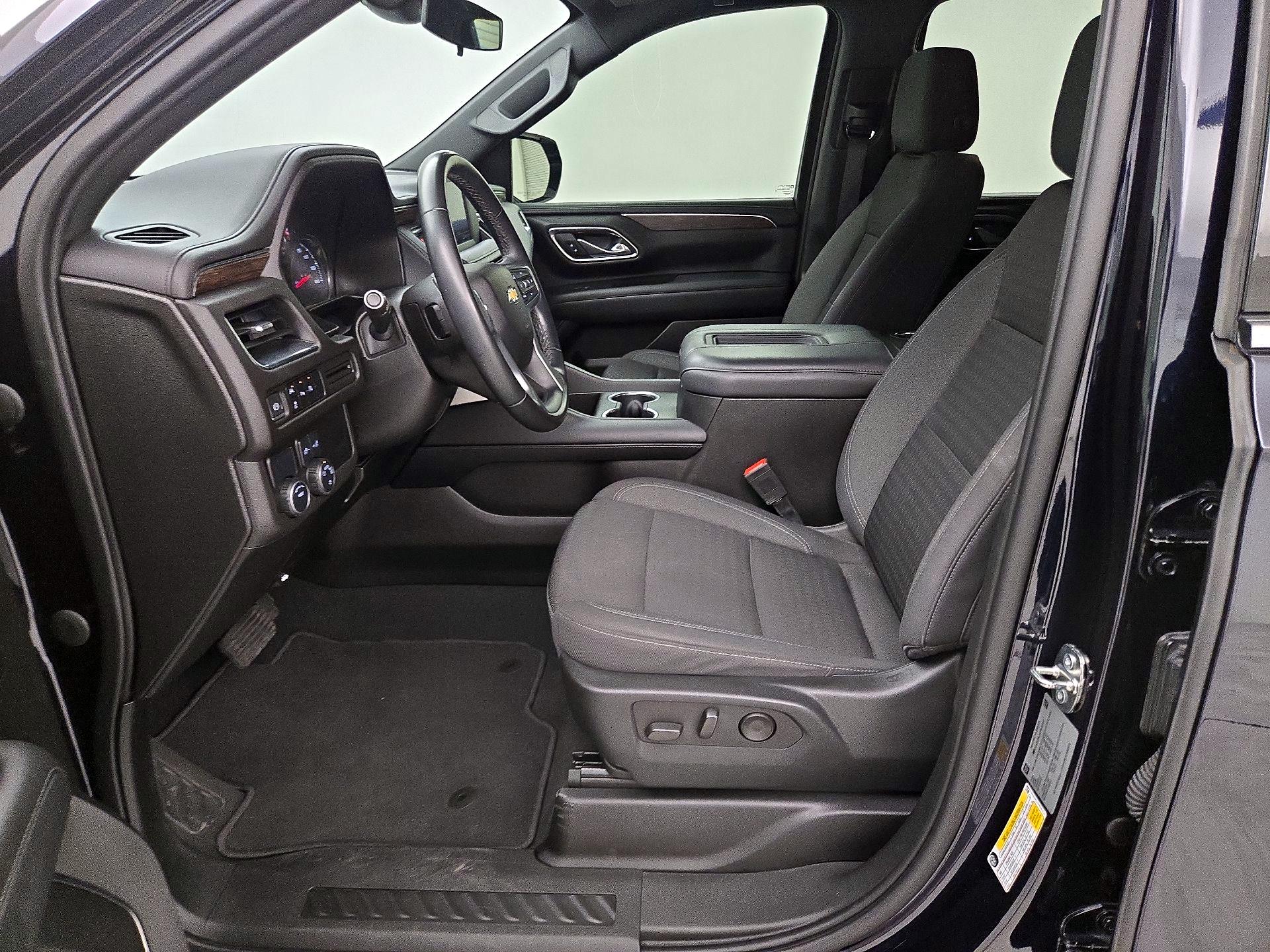 Thumbnail: 2023 Chevrolet Suburban - 11