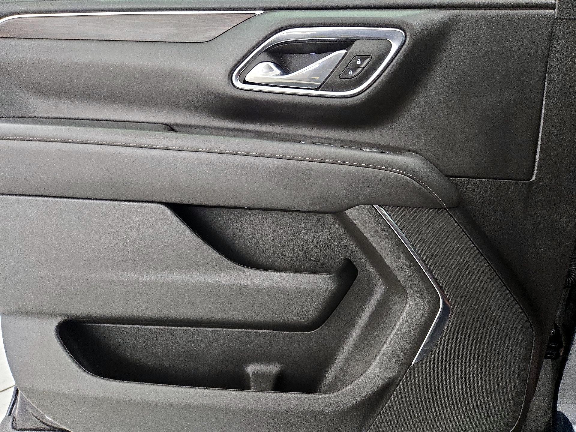 Thumbnail: 2023 Chevrolet Suburban - 12