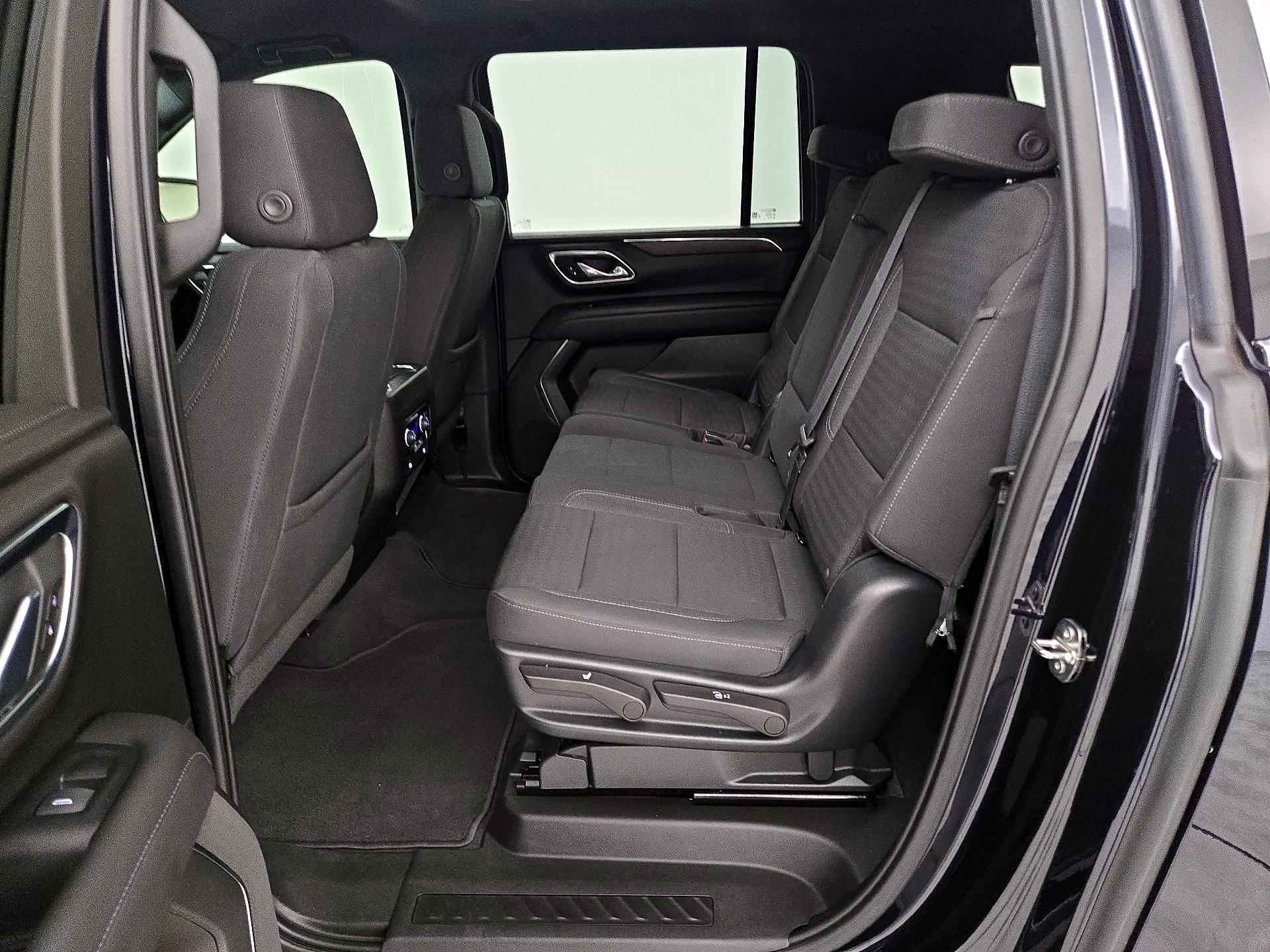 Thumbnail: 2023 Chevrolet Suburban - 19