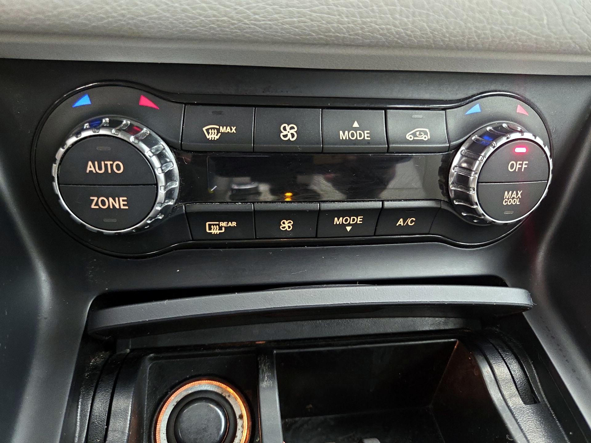 Thumbnail: 2016 Mercedes-Benz CLA - 16