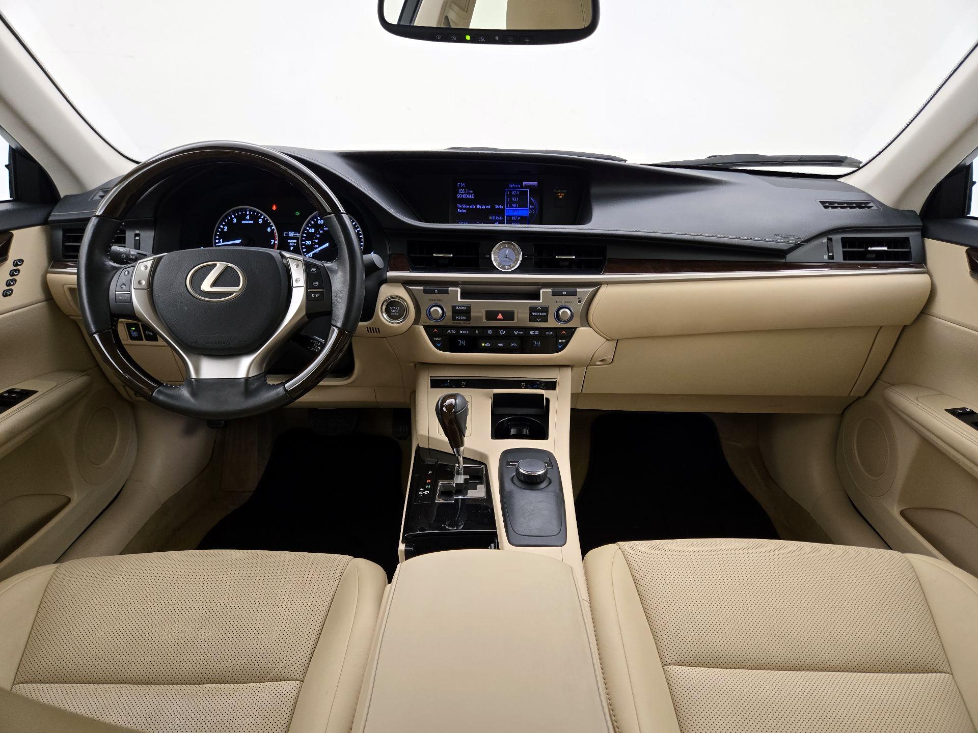 Thumbnail: 2014 Lexus ES - 9