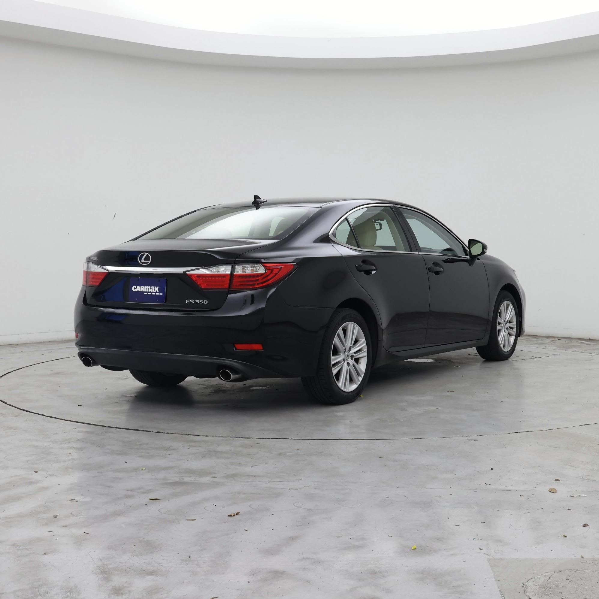 Thumbnail: 2014 Lexus ES - 8