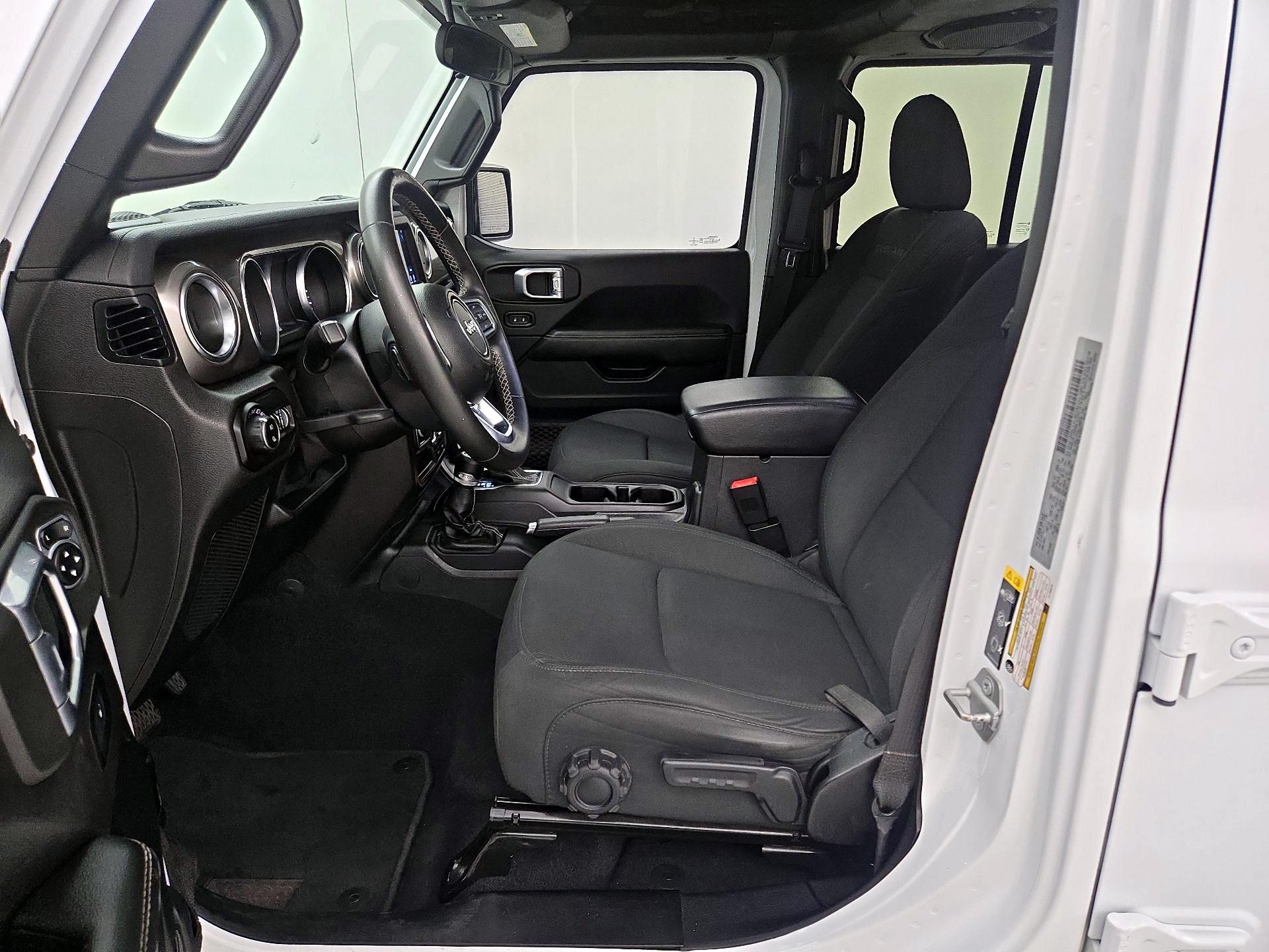 Thumbnail: 2020 Jeep Gladiator - 11