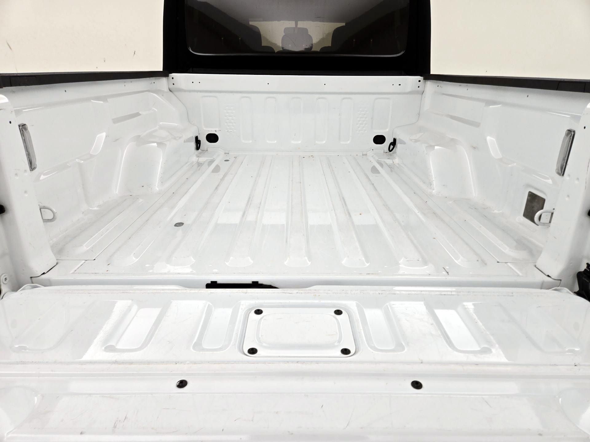 Thumbnail: 2020 Jeep Gladiator - 20