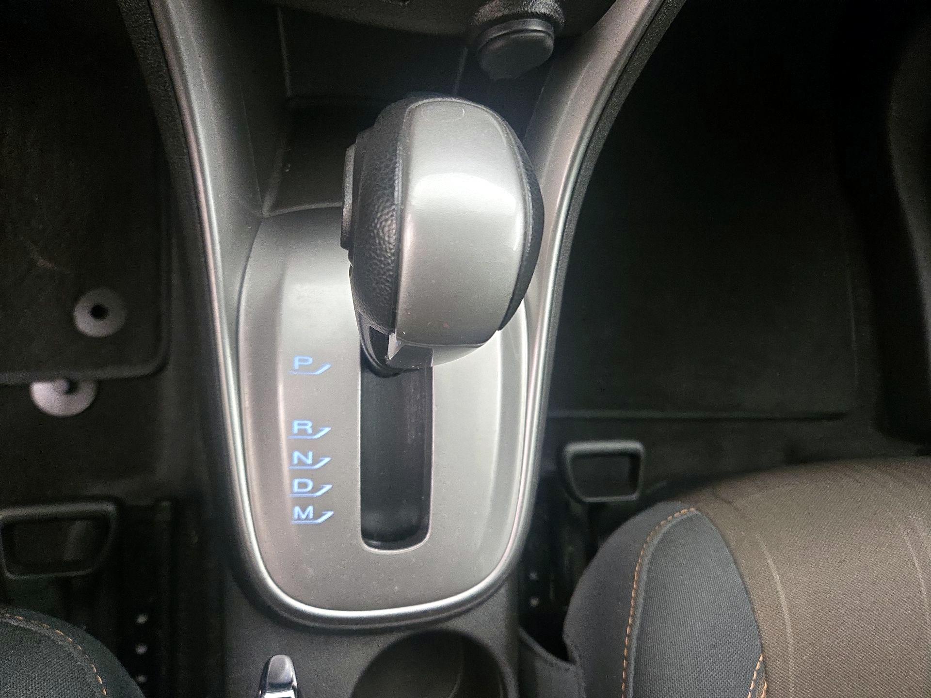 Thumbnail: 2016 Chevrolet Trax - 17