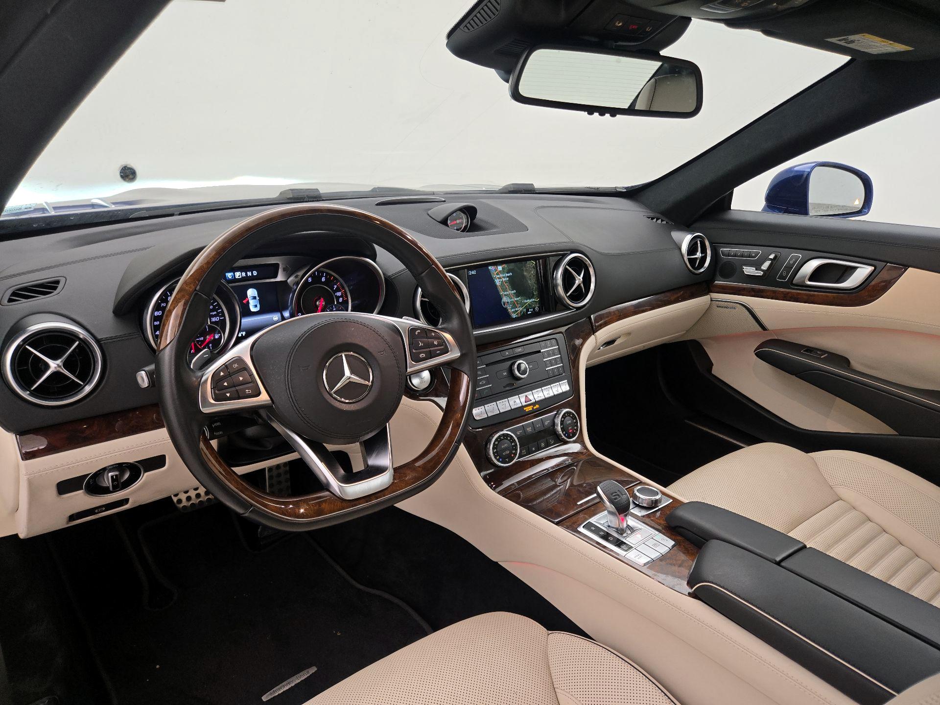 Thumbnail: 2017 Mercedes-Benz SL-Class - 9