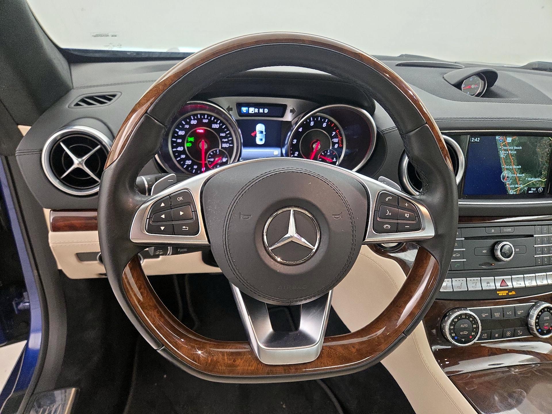Thumbnail: 2017 Mercedes-Benz SL-Class - 10