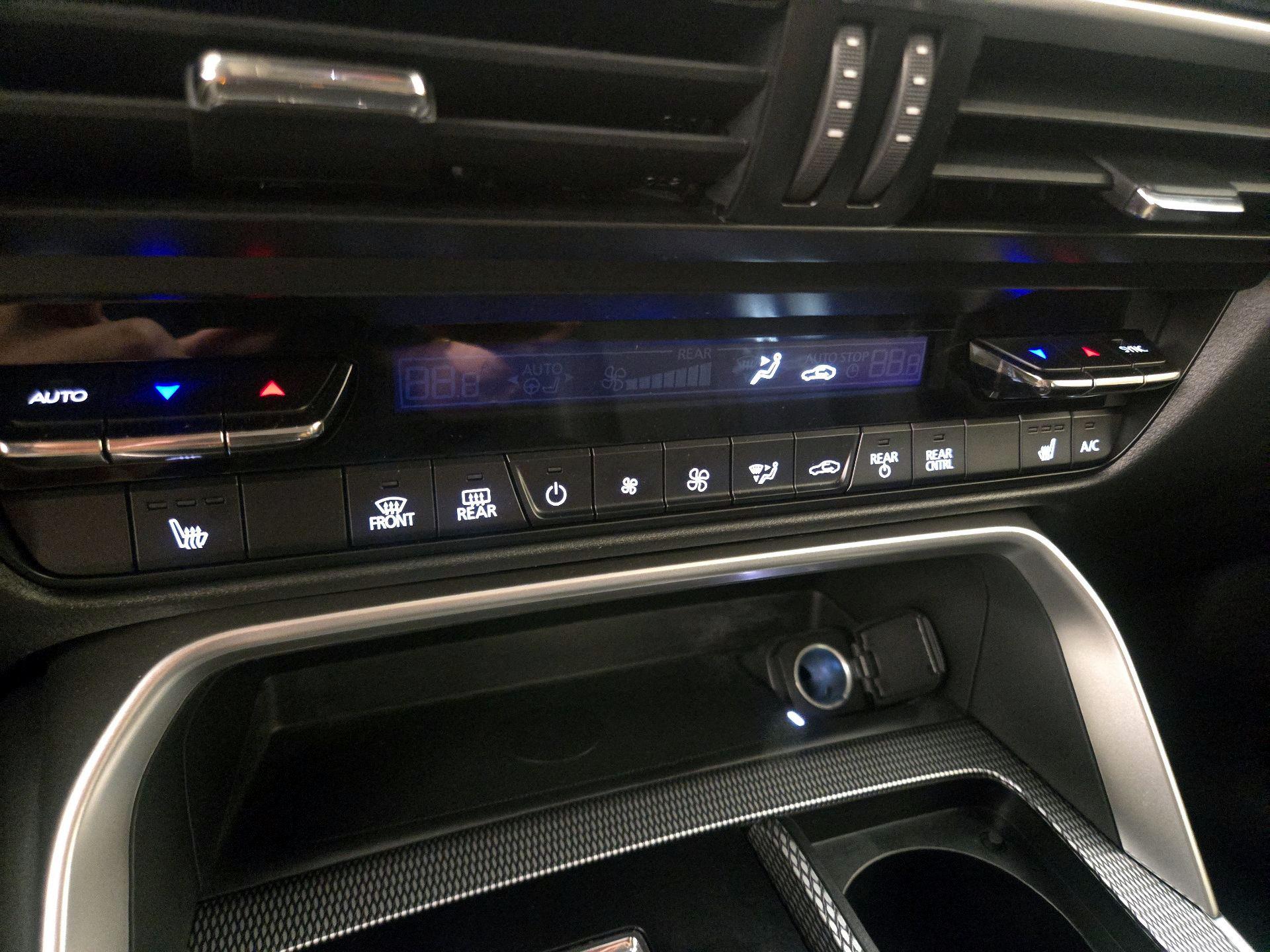 Thumbnail: 2024 Mazda CX-90 - 16