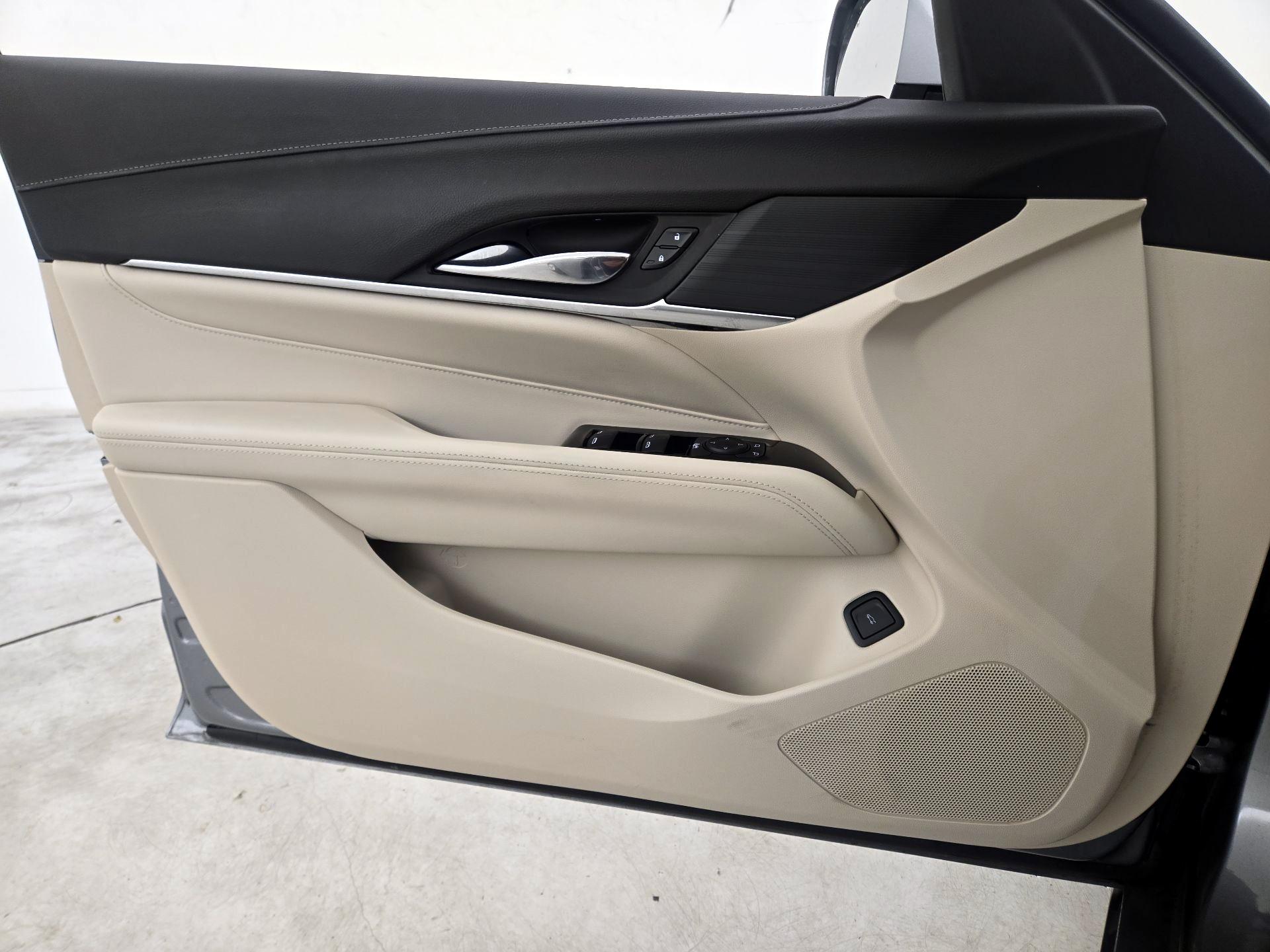 Thumbnail: 2023 Cadillac CT4 - 12