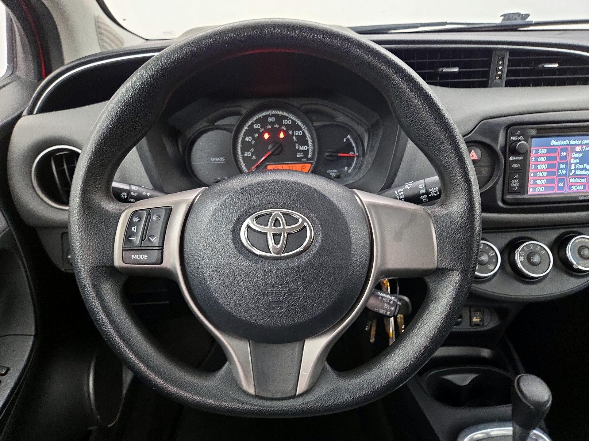 Thumbnail: 2015 Toyota Yaris - 10