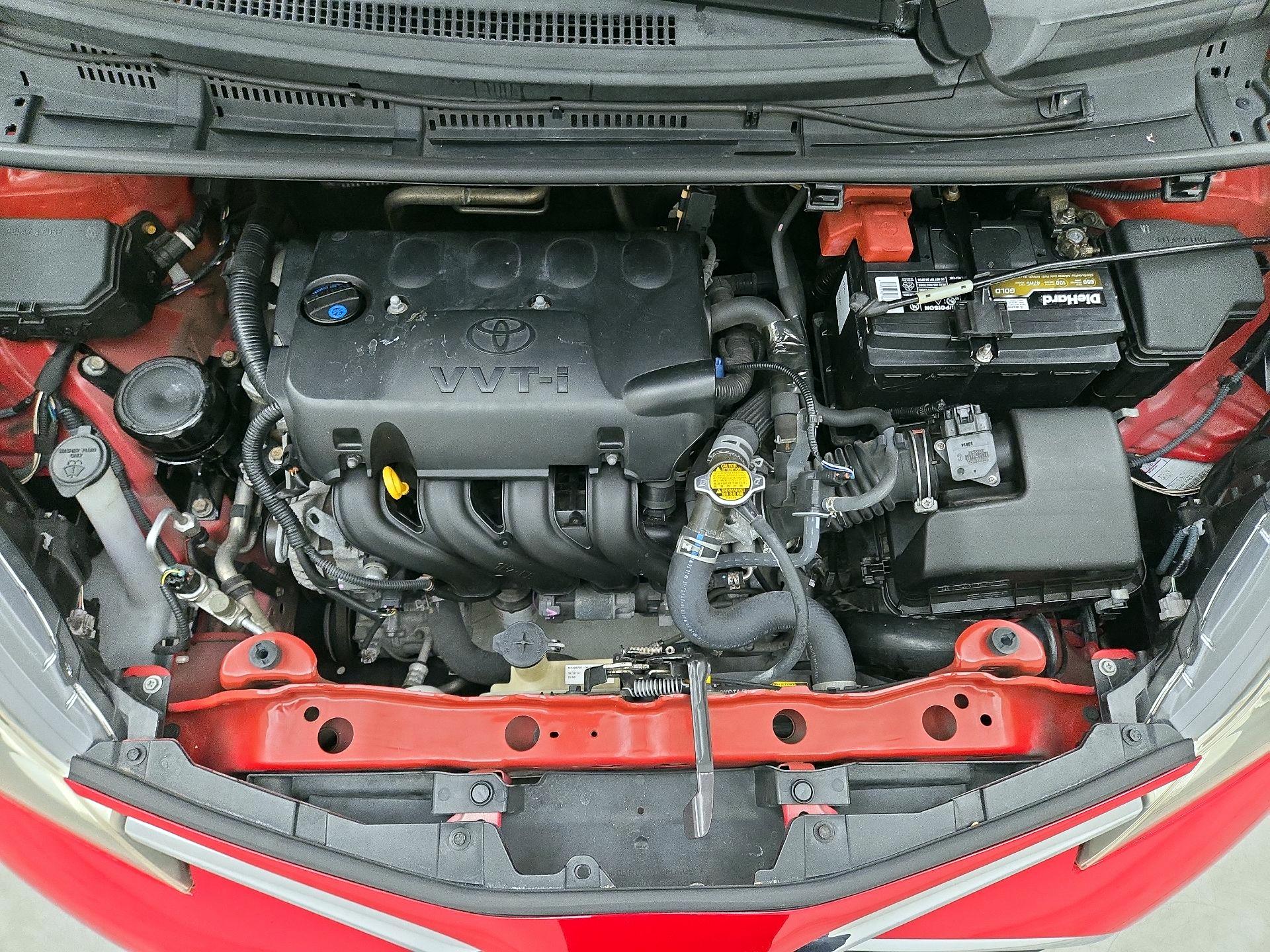 Thumbnail: 2015 Toyota Yaris - 20